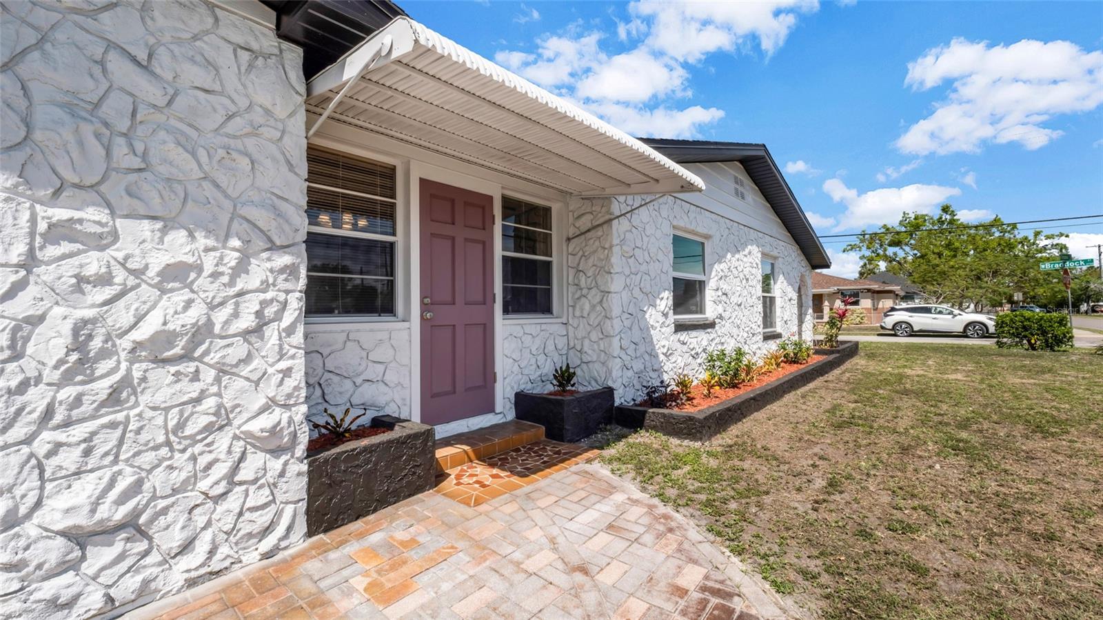 2702 W BRADDOCK ST, TAMPA, FL, 33607