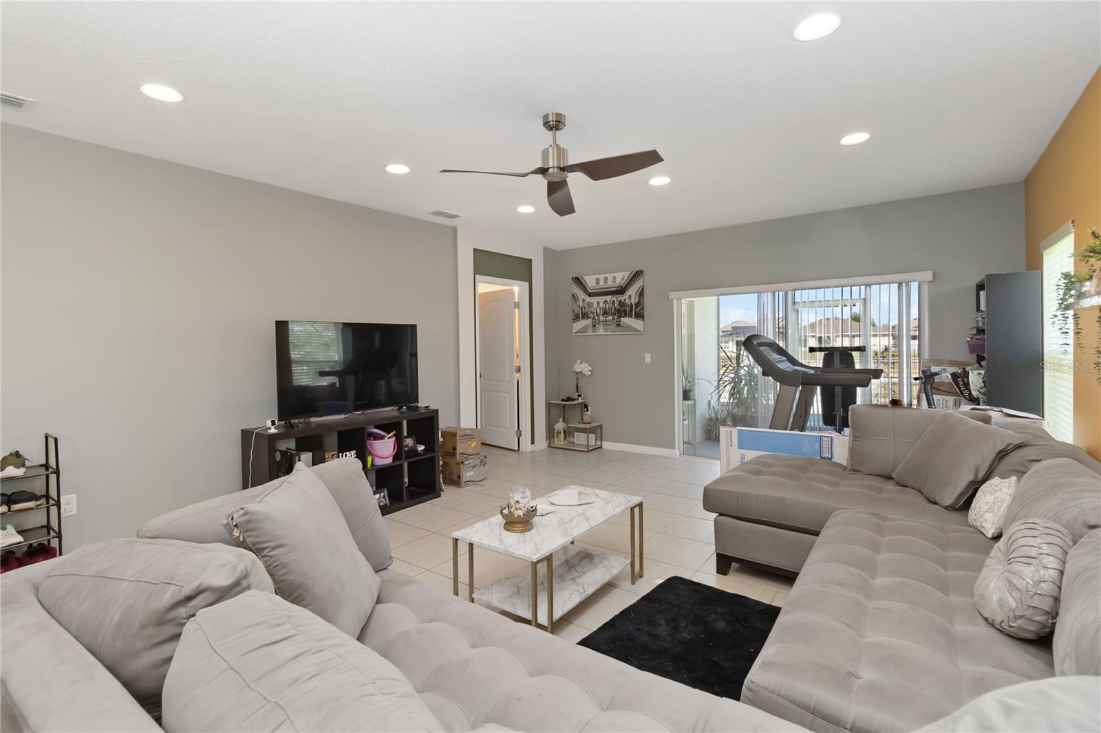 233 PRIMROSE DR, DAVENPORT, FL, 33837
