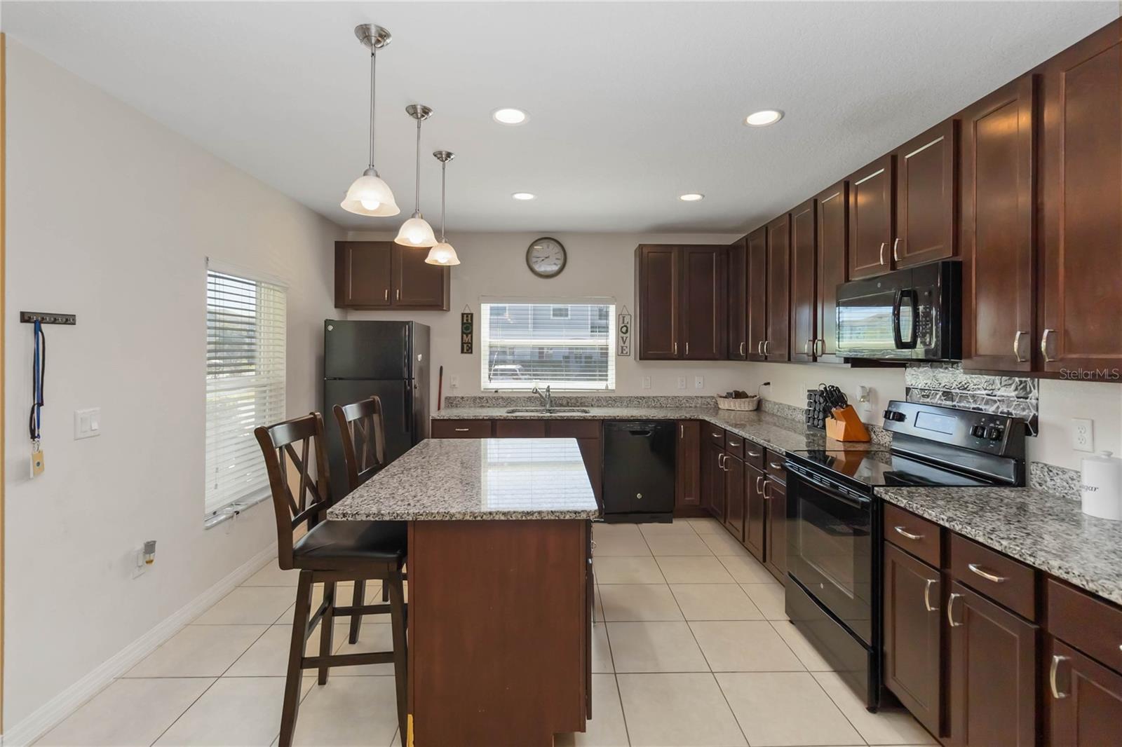 233 PRIMROSE DR, DAVENPORT, FL, 33837