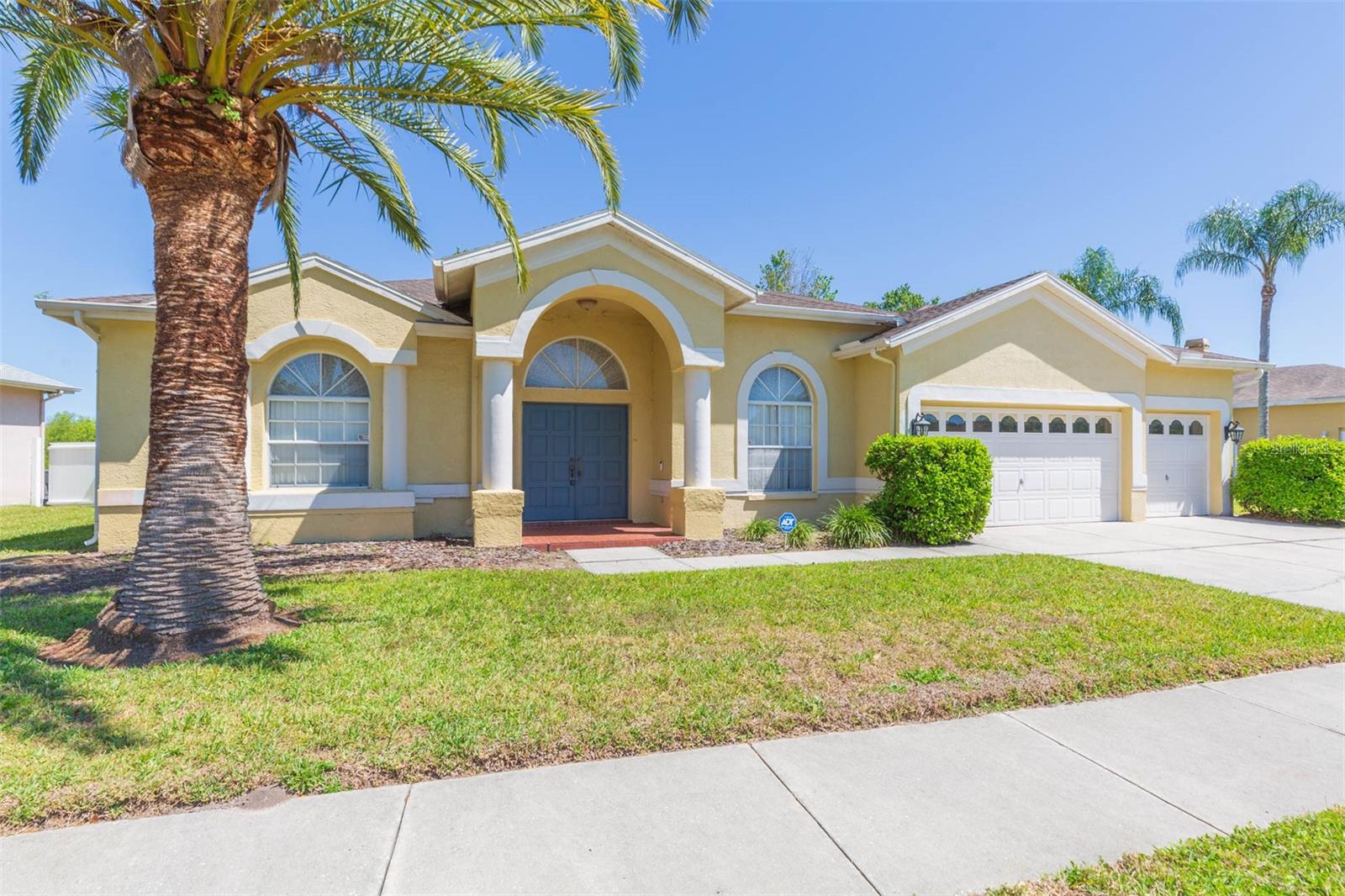 1422 DISTANT OAKS DR, WESLEY CHAPEL, FL, 33543