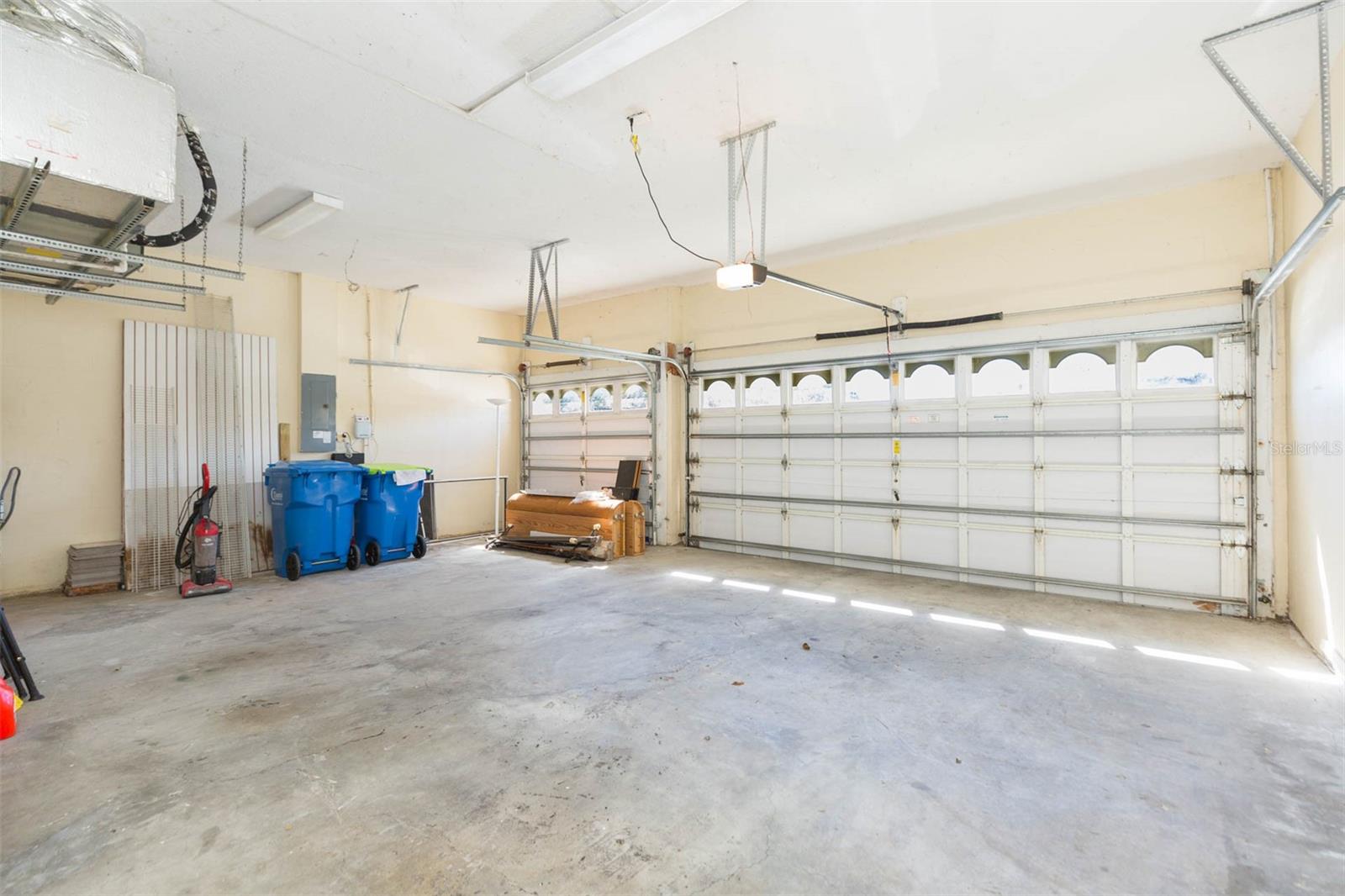 1422 DISTANT OAKS DR, WESLEY CHAPEL, FL, 33543