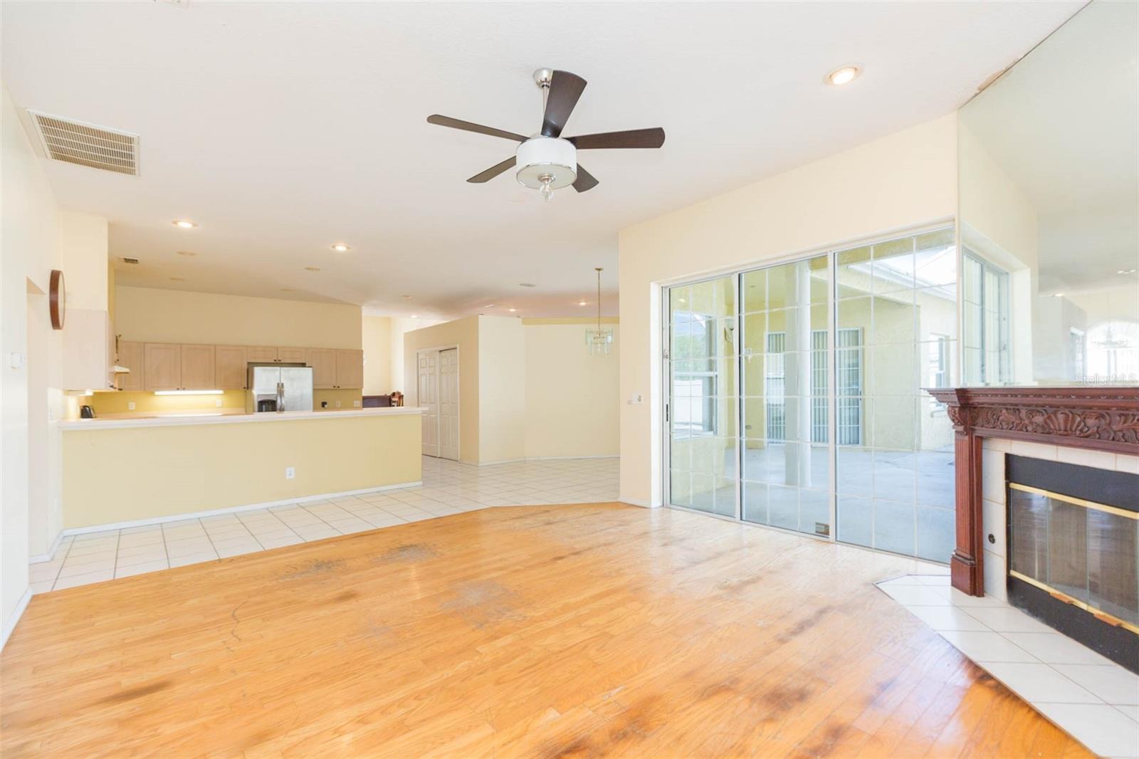 1422 DISTANT OAKS DR, WESLEY CHAPEL, FL, 33543
