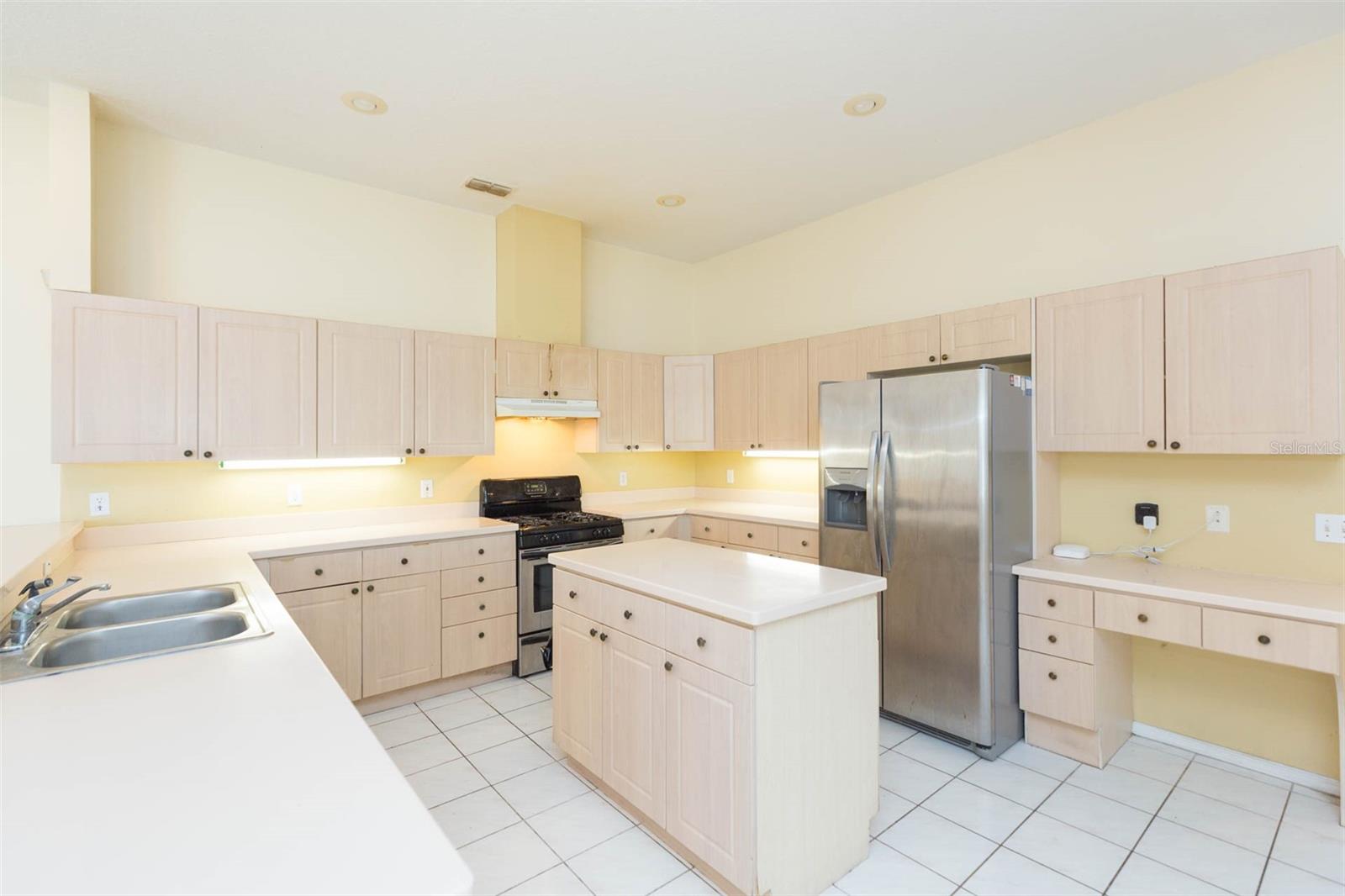 1422 DISTANT OAKS DR, WESLEY CHAPEL, FL, 33543