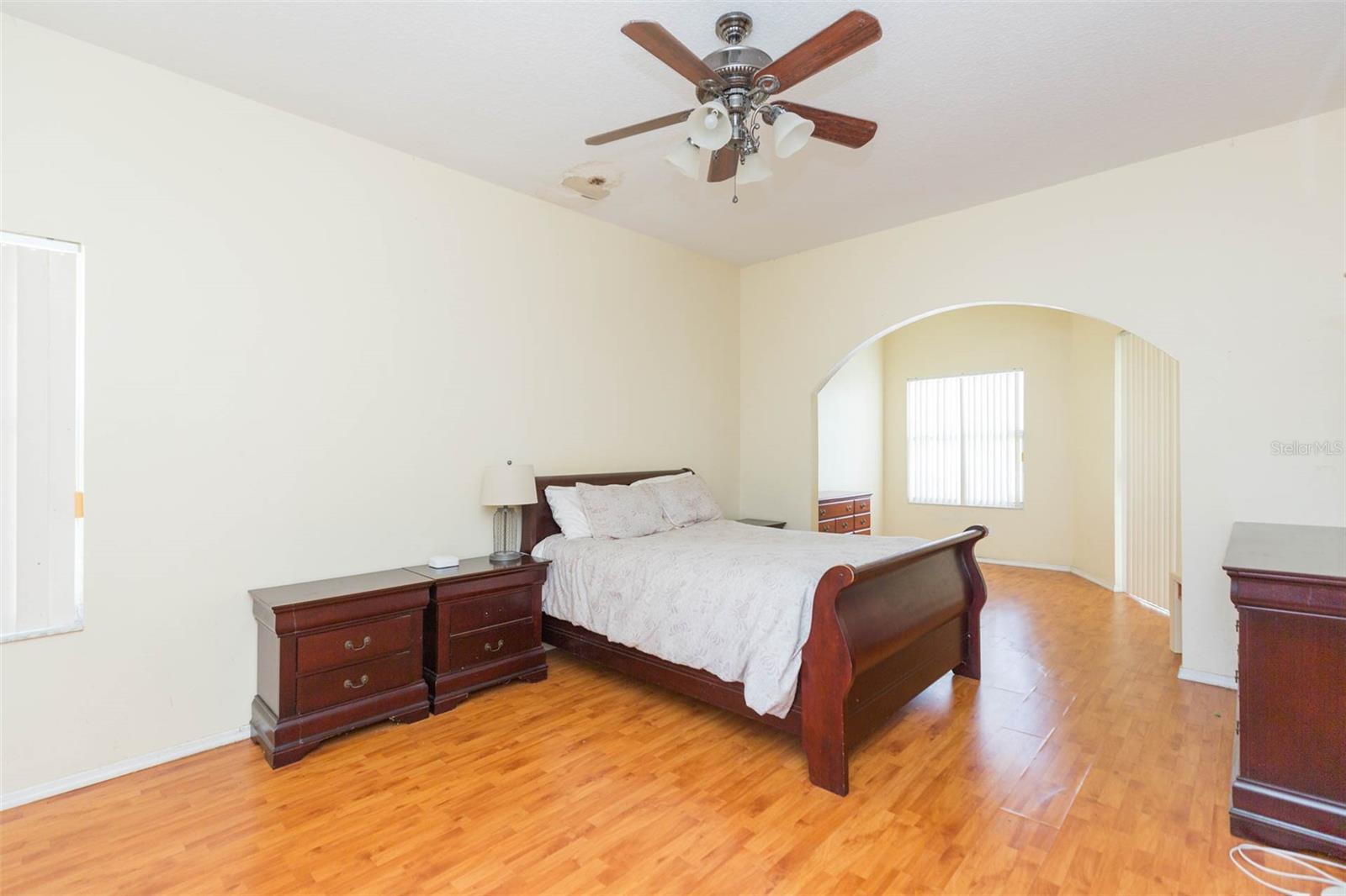 1422 DISTANT OAKS DR, WESLEY CHAPEL, FL, 33543