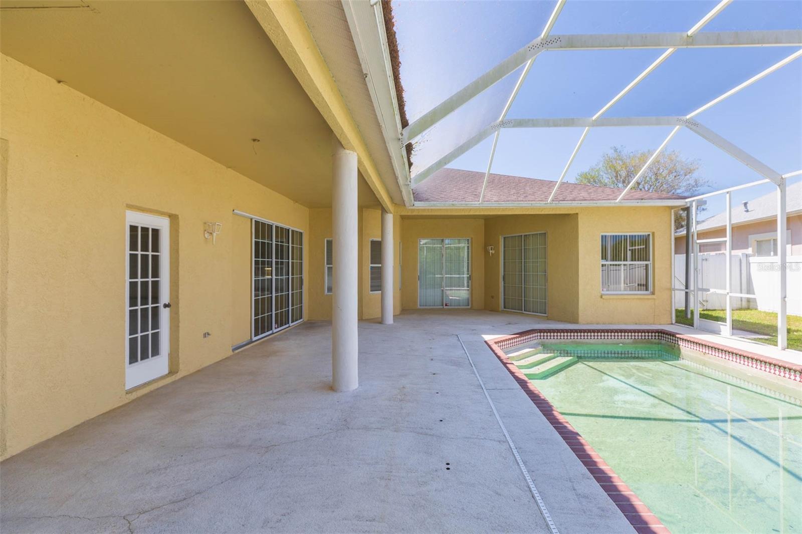 1422 DISTANT OAKS DR, WESLEY CHAPEL, FL, 33543