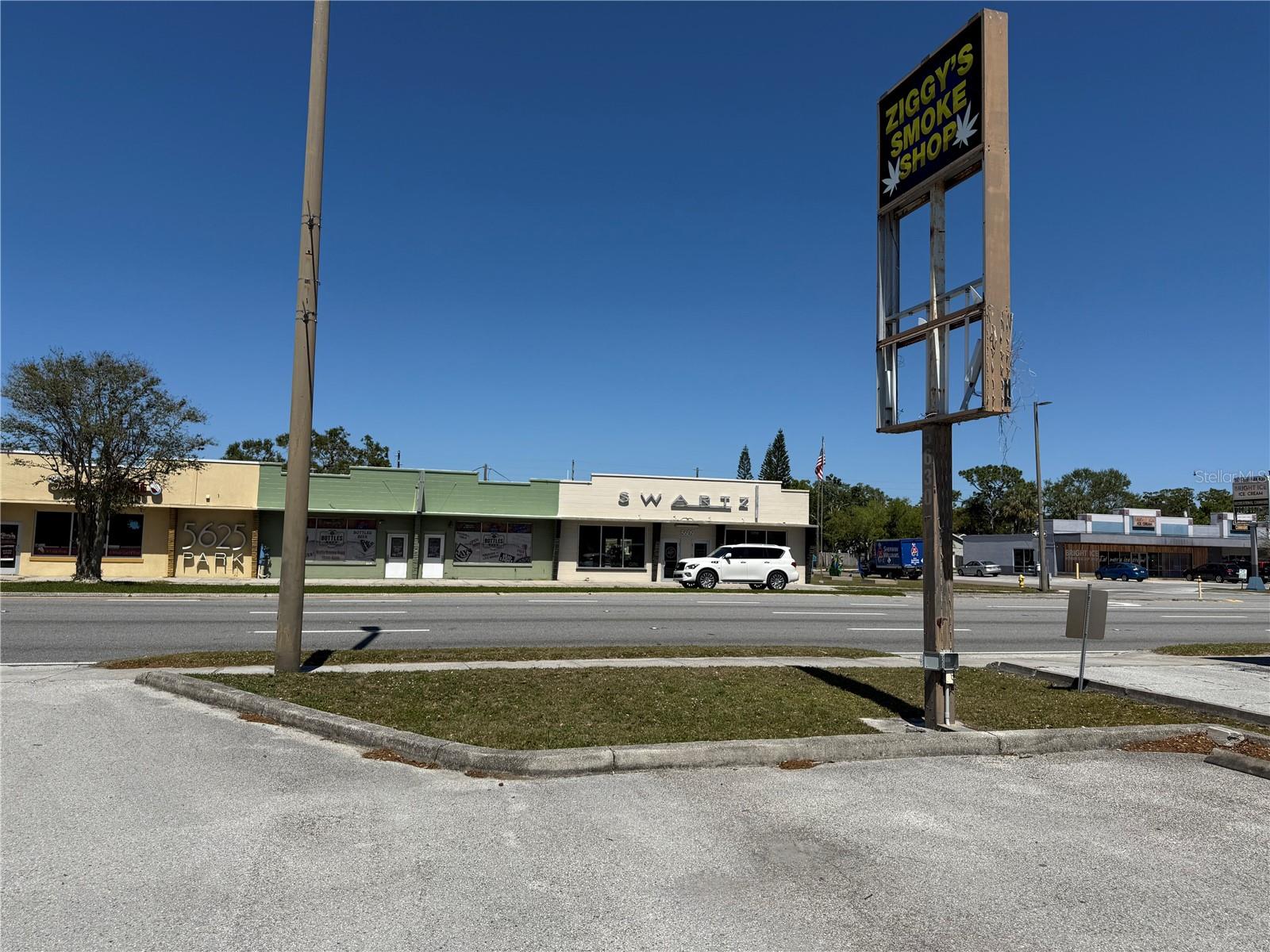 5630 PARK BLVD #D, PINELLAS PARK, FL, 33781