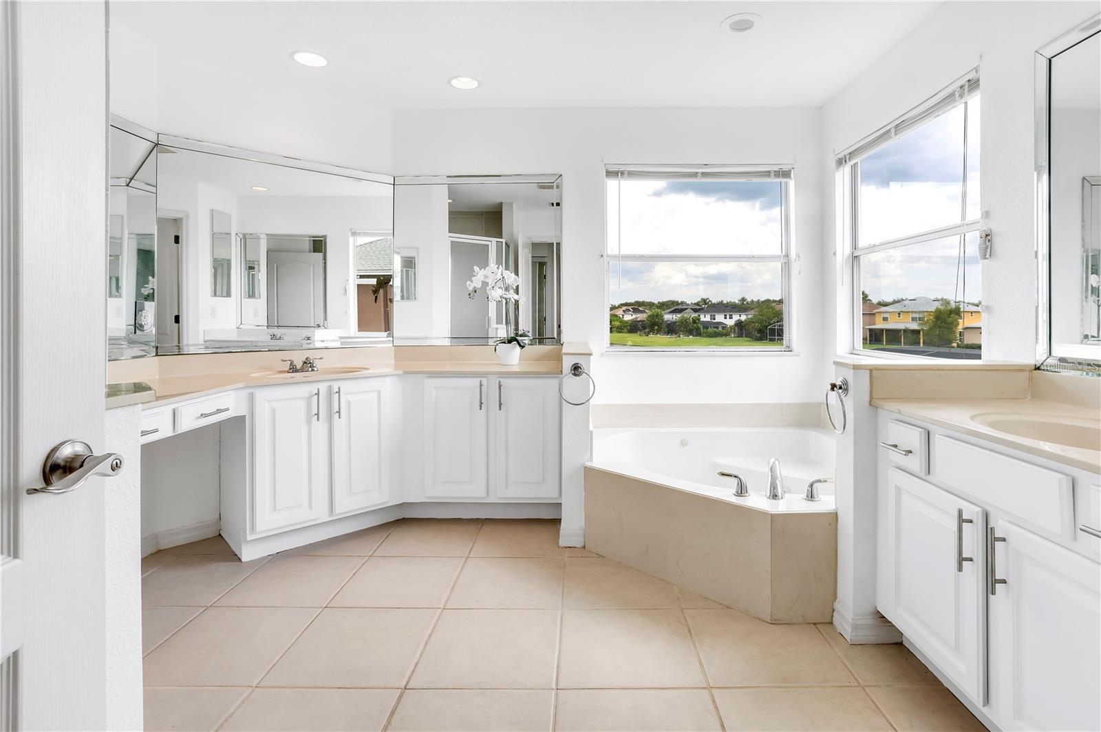 6515 LAKE PEMBROKE PL, ORLANDO, FL, 32829