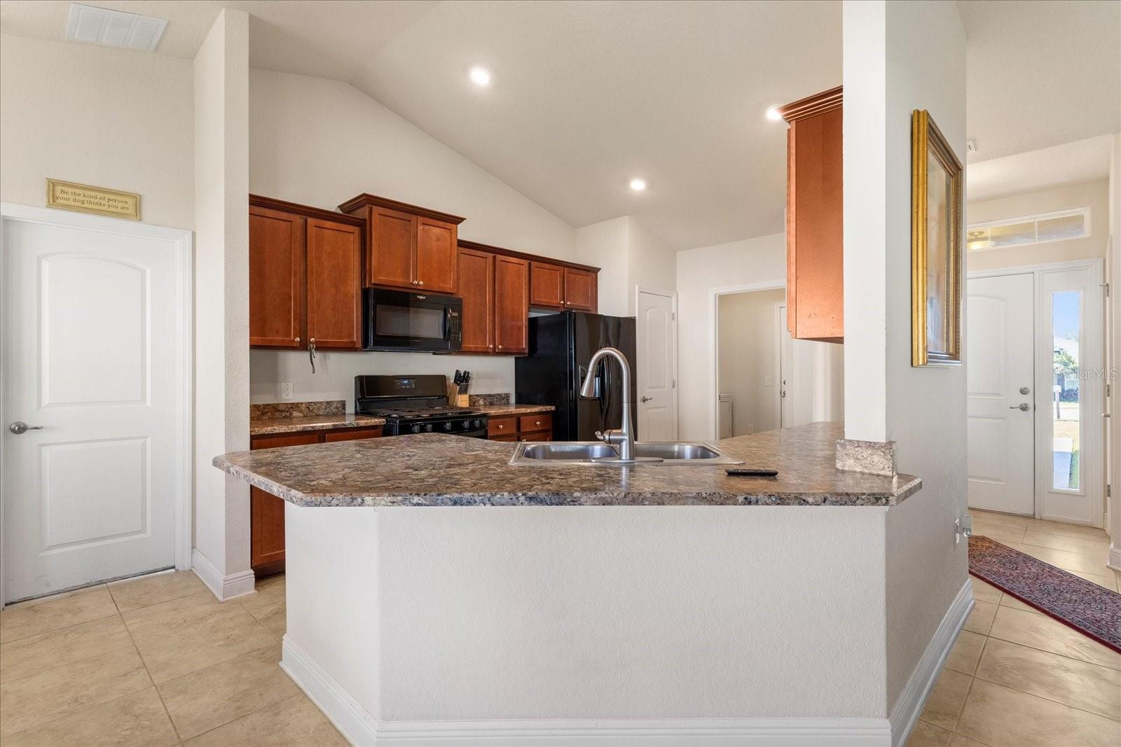 2412 TWIN LAKE VIEW RD, WINTER HAVEN, FL, 33881