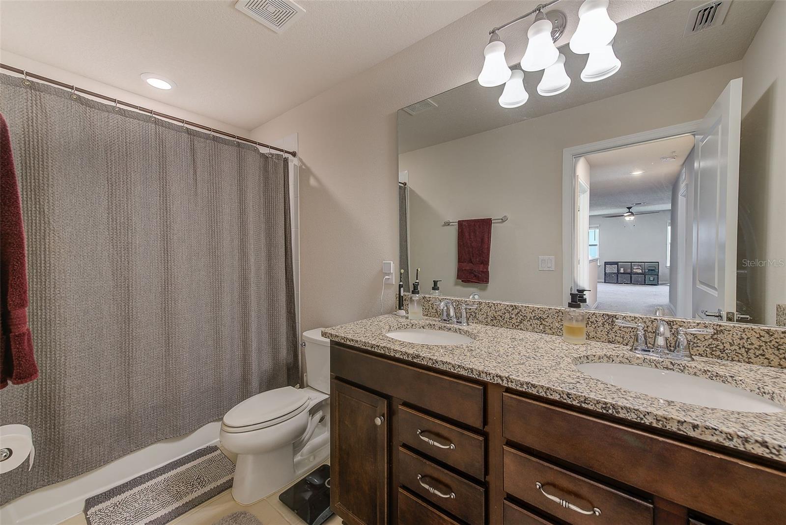11086 SUNDRIFT DR, TAMPA, FL, 33647