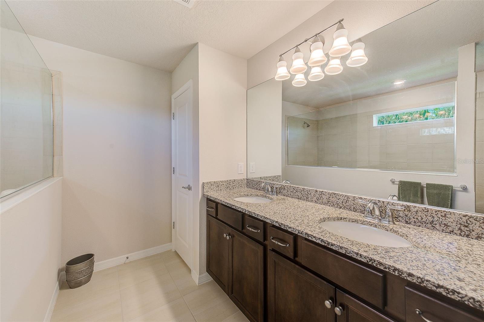 11086 SUNDRIFT DR, TAMPA, FL, 33647