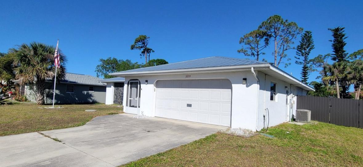 2259 LEE TER, PORT CHARLOTTE, FL, 33952