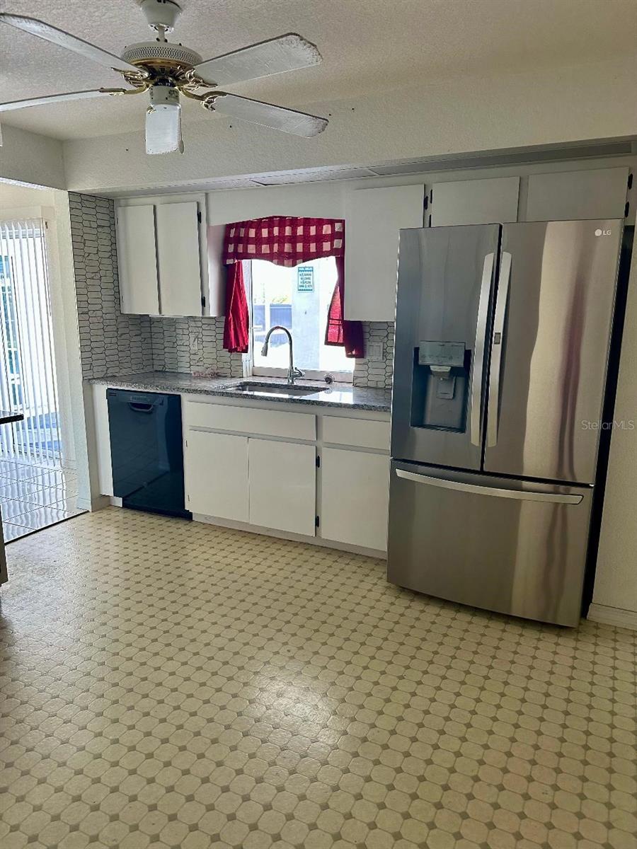 2259 LEE TER, PORT CHARLOTTE, FL, 33952