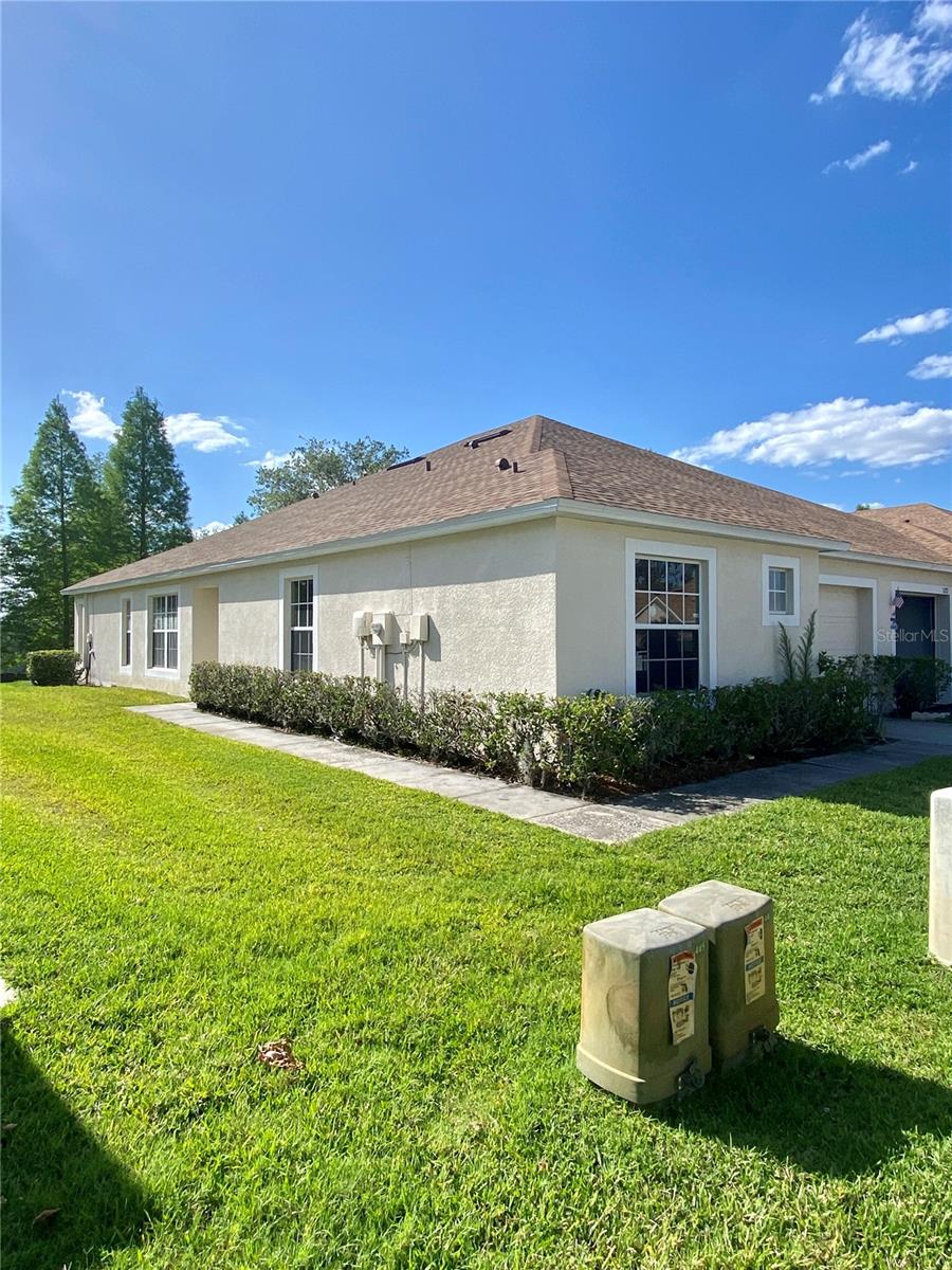 5723 AUTUMN SHIRE DR, ZEPHYRHILLS, FL, 33541