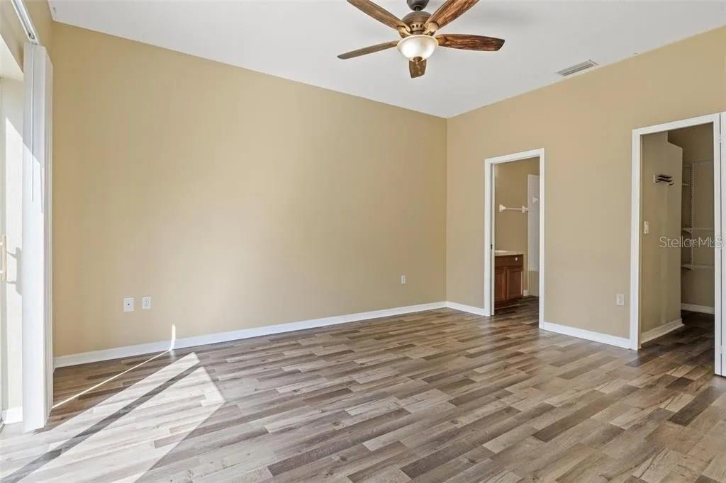 5723 AUTUMN SHIRE DR, ZEPHYRHILLS, FL, 33541