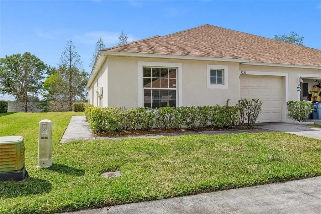 5723 AUTUMN SHIRE DR, ZEPHYRHILLS, FL, 33541