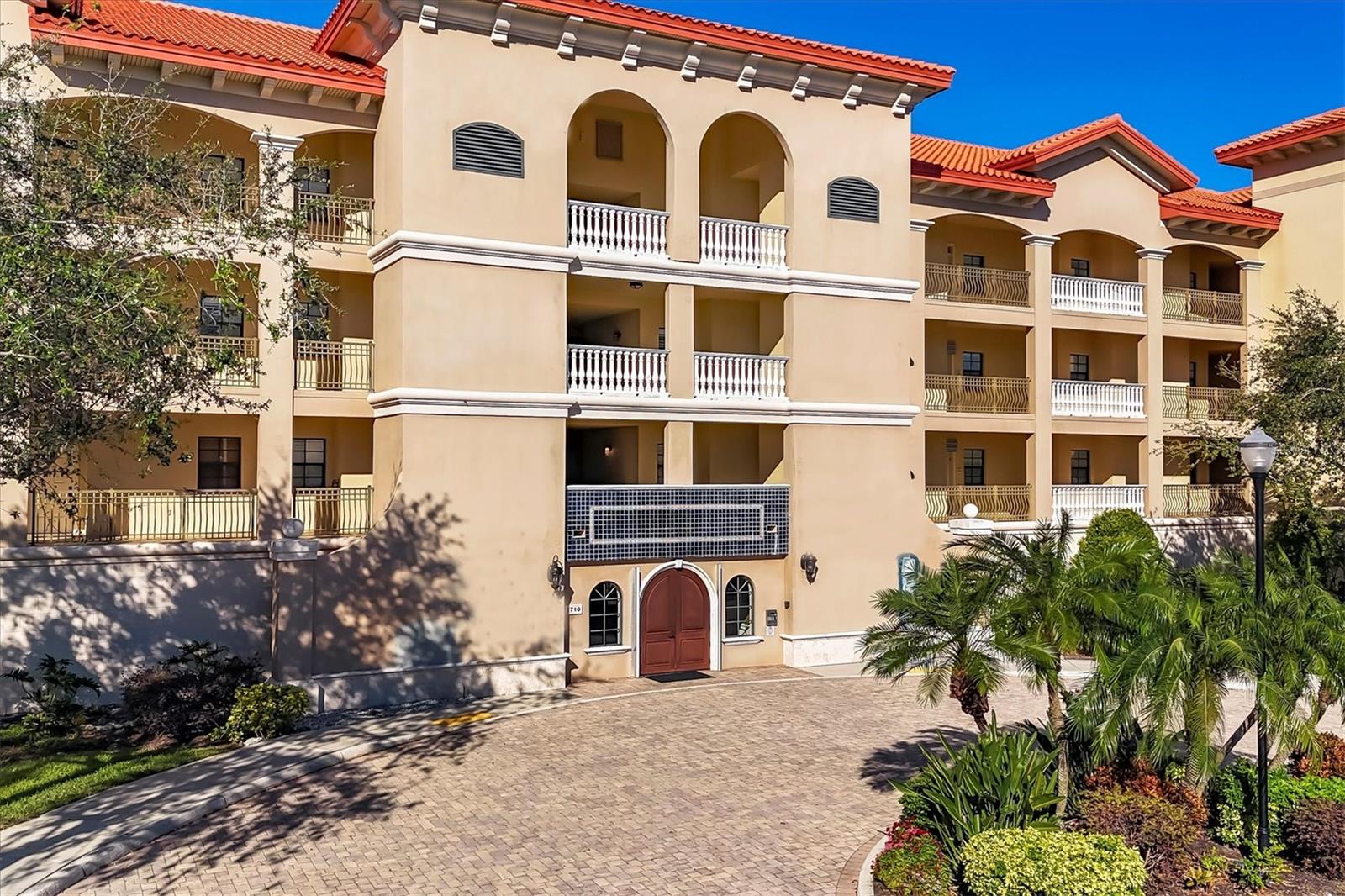 7710 LAKE VISTA CT #205, LAKEWOOD RANCH, FL, 34202