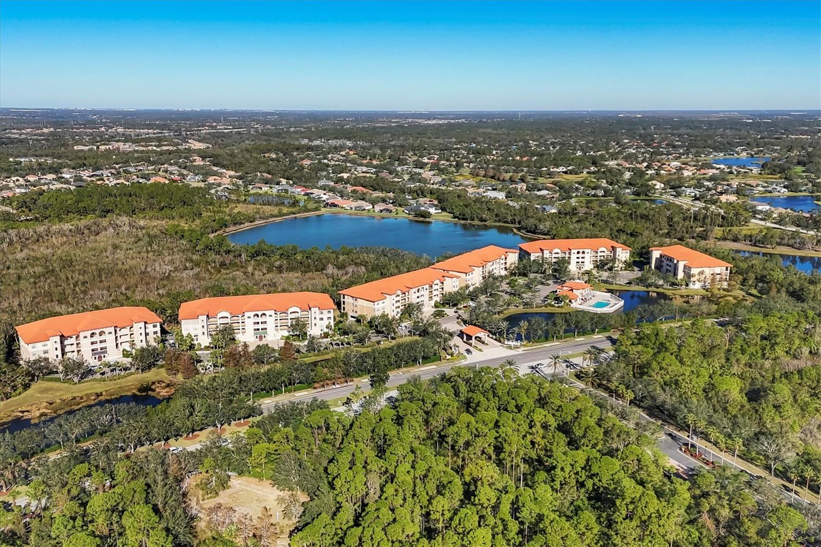 7710 LAKE VISTA CT #205, LAKEWOOD RANCH, FL, 34202