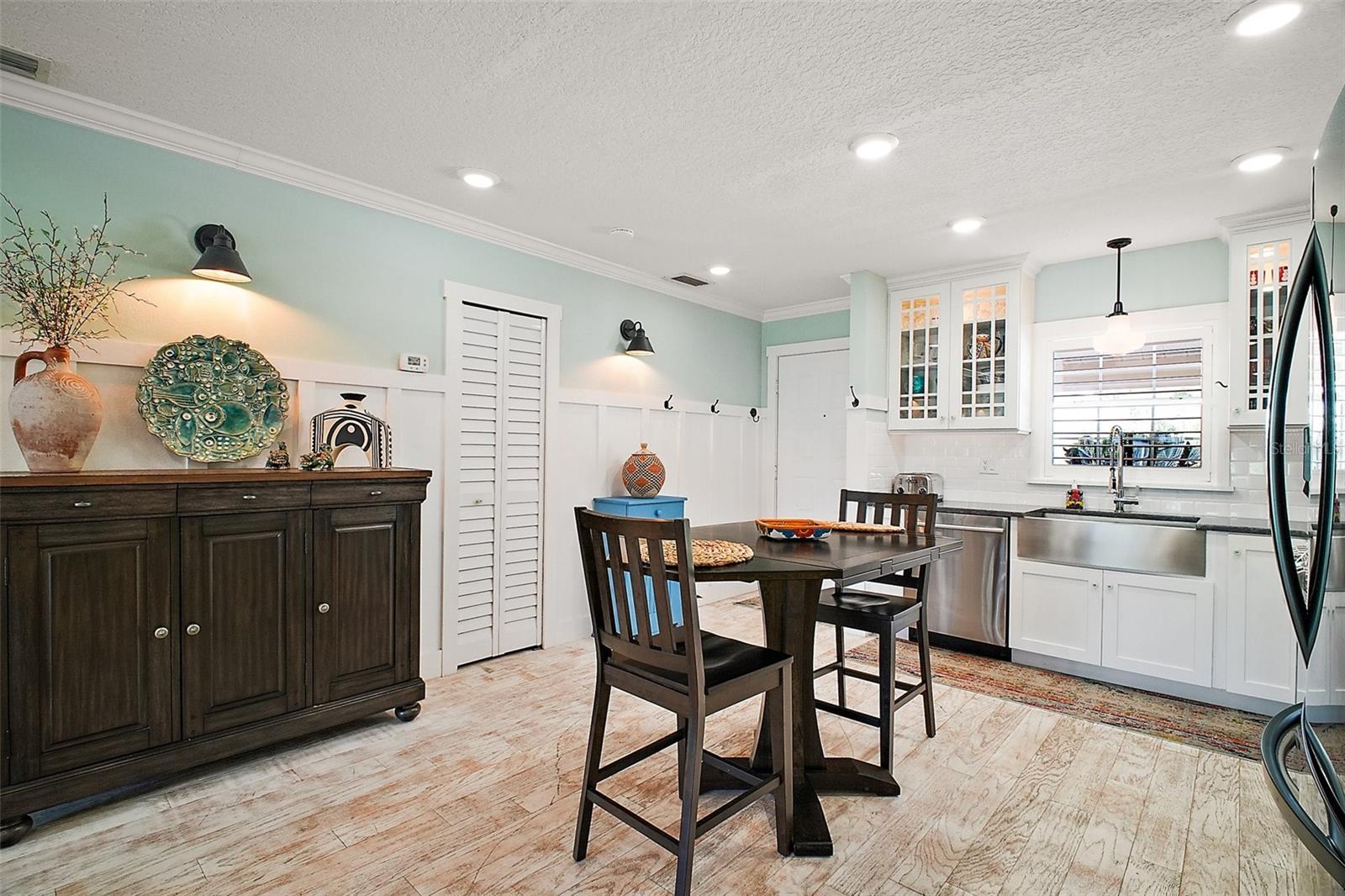 110 N TREMAIN ST #205, MOUNT DORA, FL, 32757