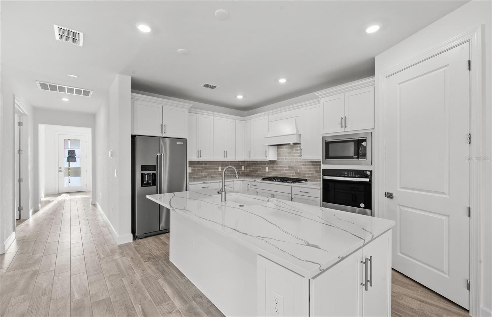 10197 BEACHWALK DR, ENGLEWOOD, FL, 34223