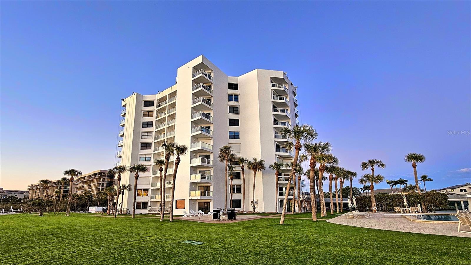 1050 LONGBOAT CLUB ROAD #305, LONGBOAT KEY, FL, 34228