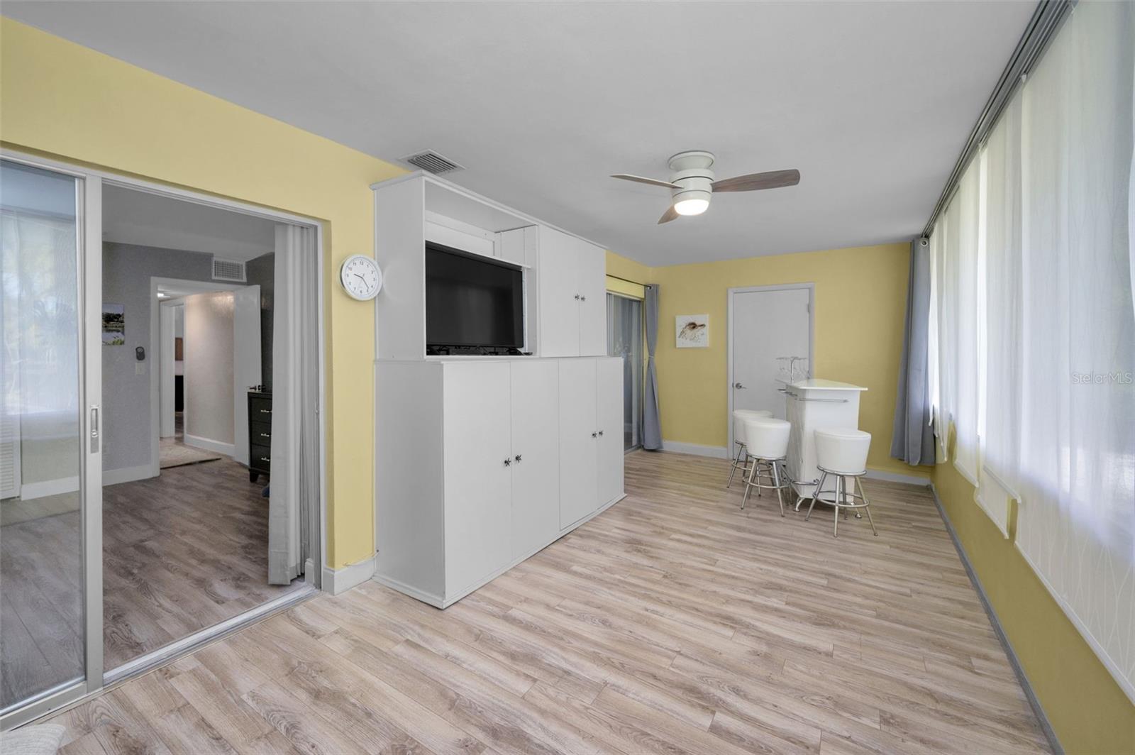 200 GLENNES LN #201, DUNEDIN, FL, 34698