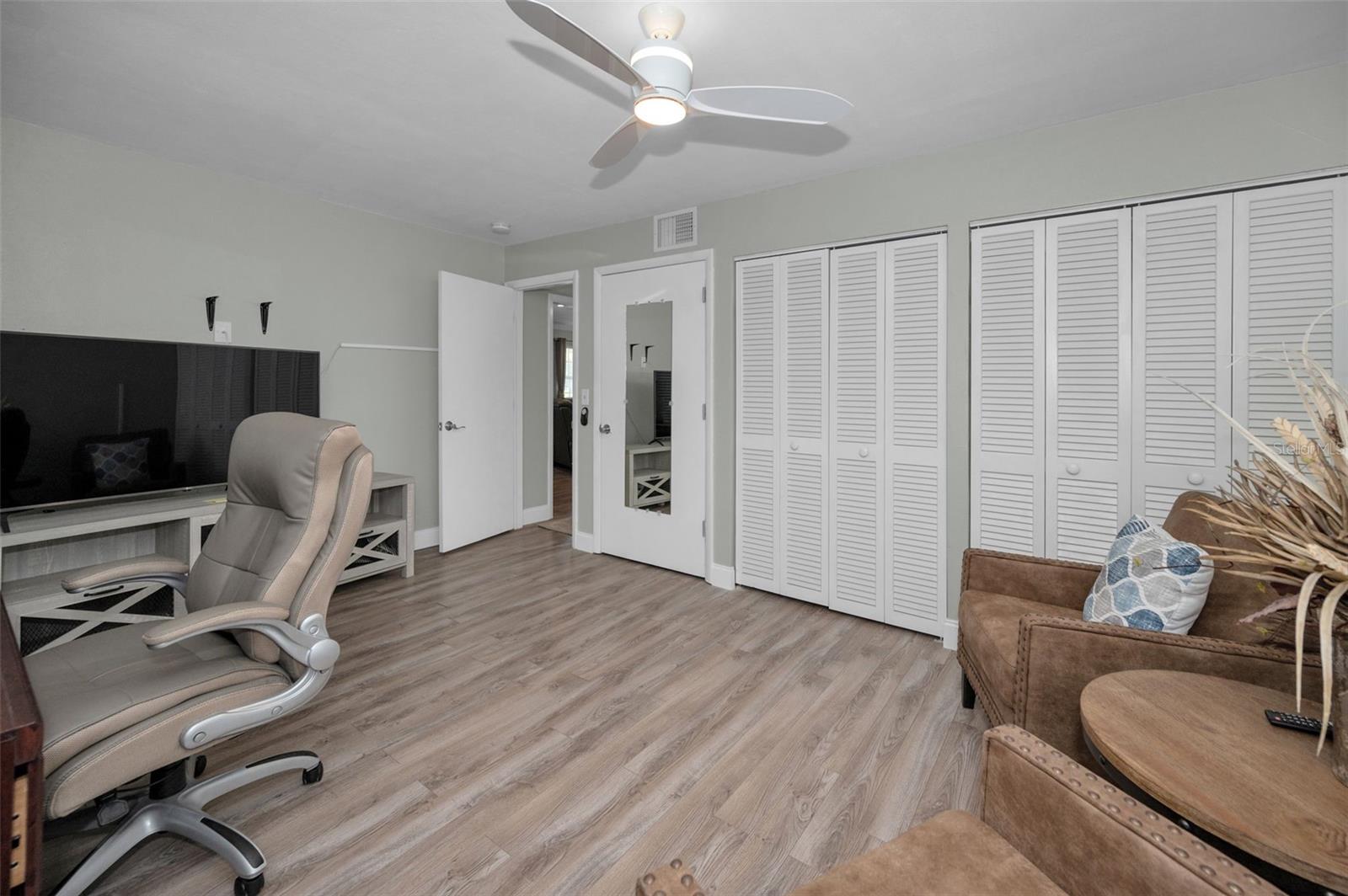 200 GLENNES LN #201, DUNEDIN, FL, 34698