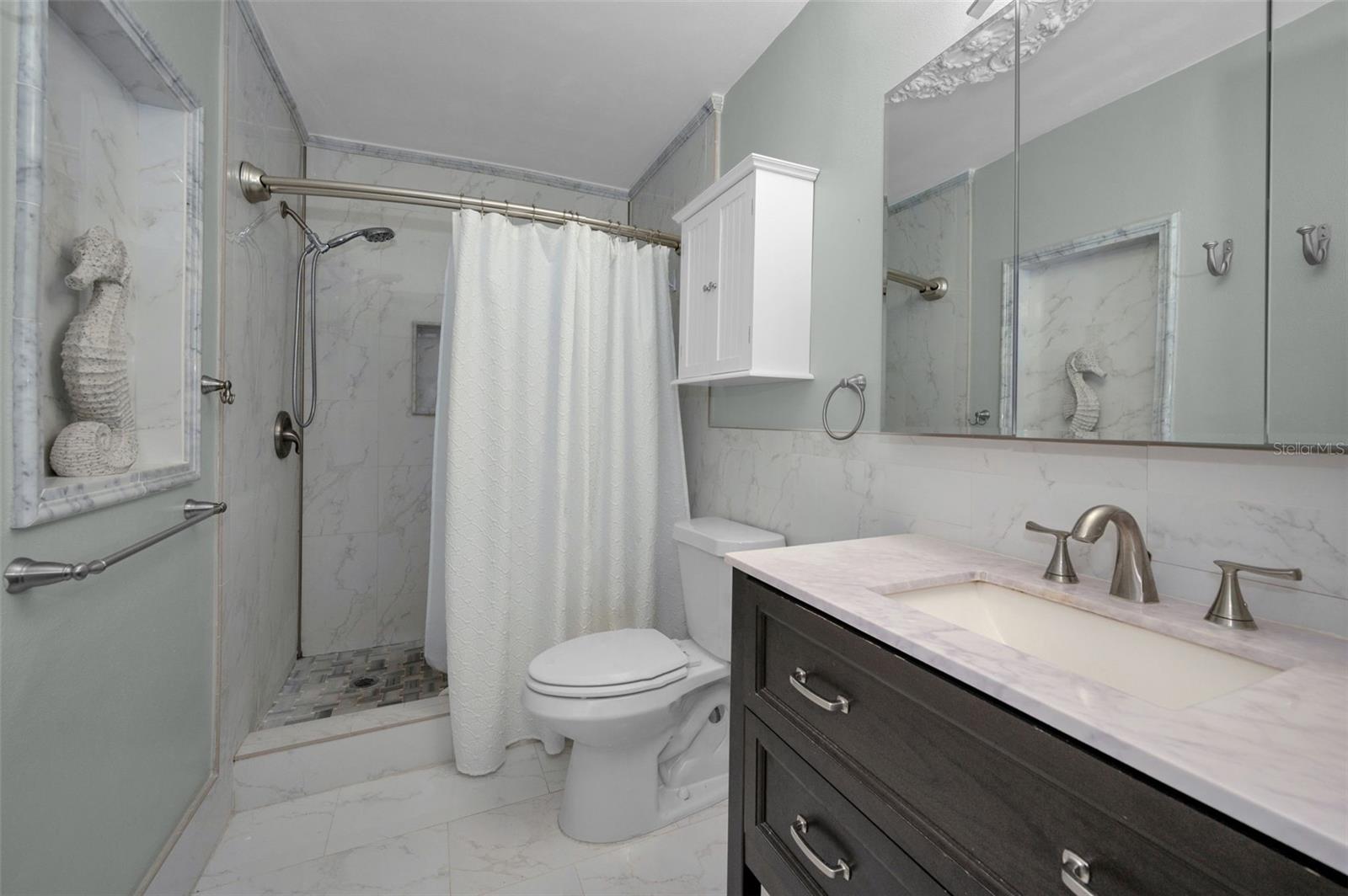 200 GLENNES LN #201, DUNEDIN, FL, 34698