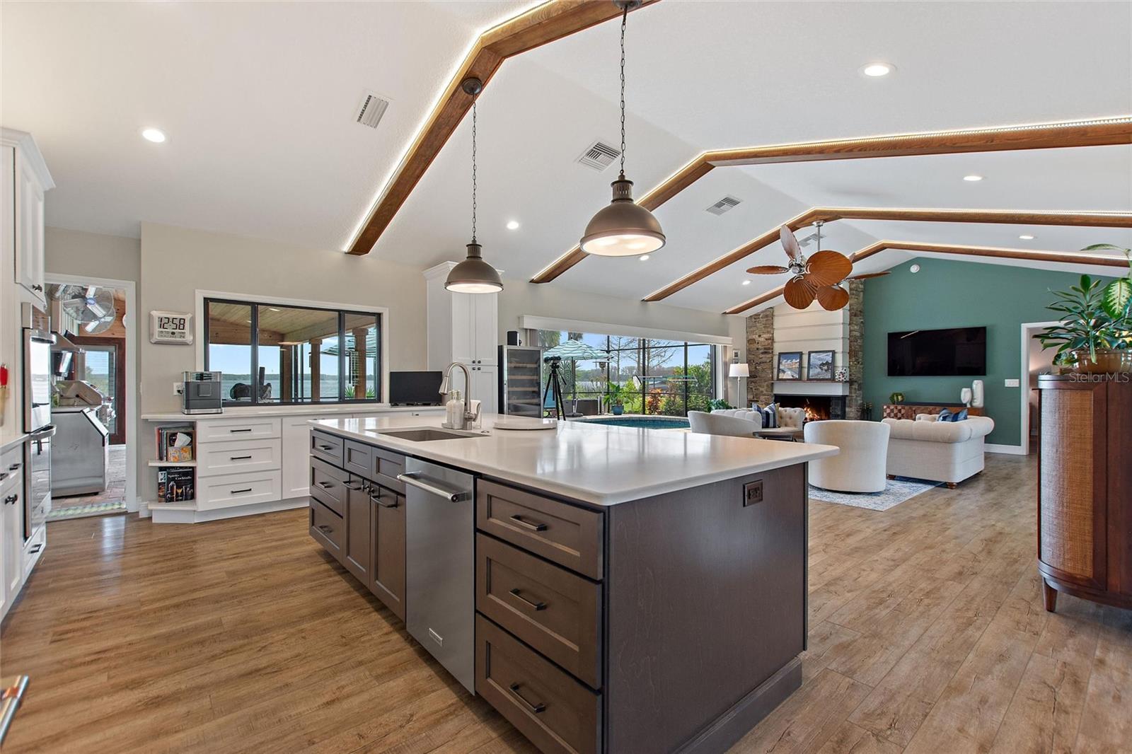29150 BEAUCLAIRE DR, TAVARES, FL, 32778