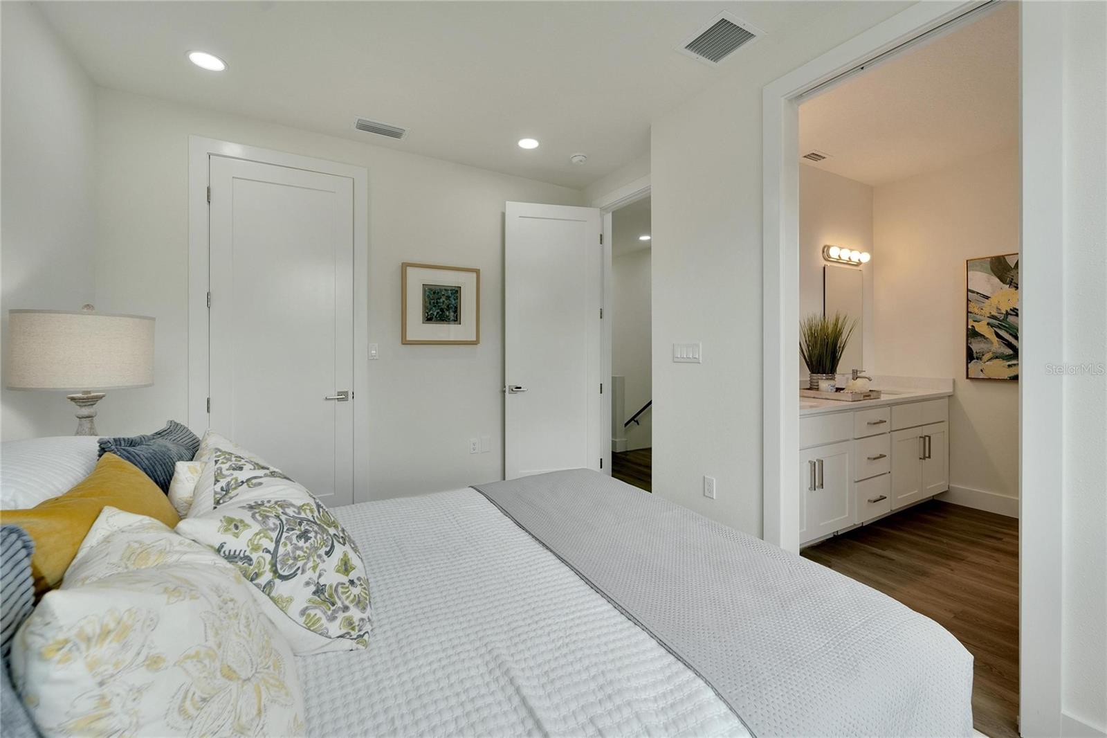 8707 SAP CREEK PL, TAMPA, FL, 33614