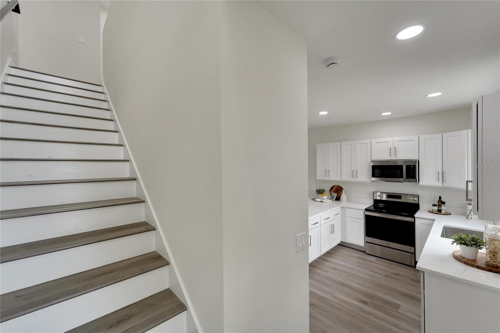 8707 SAP CREEK PL, TAMPA, FL, 33614