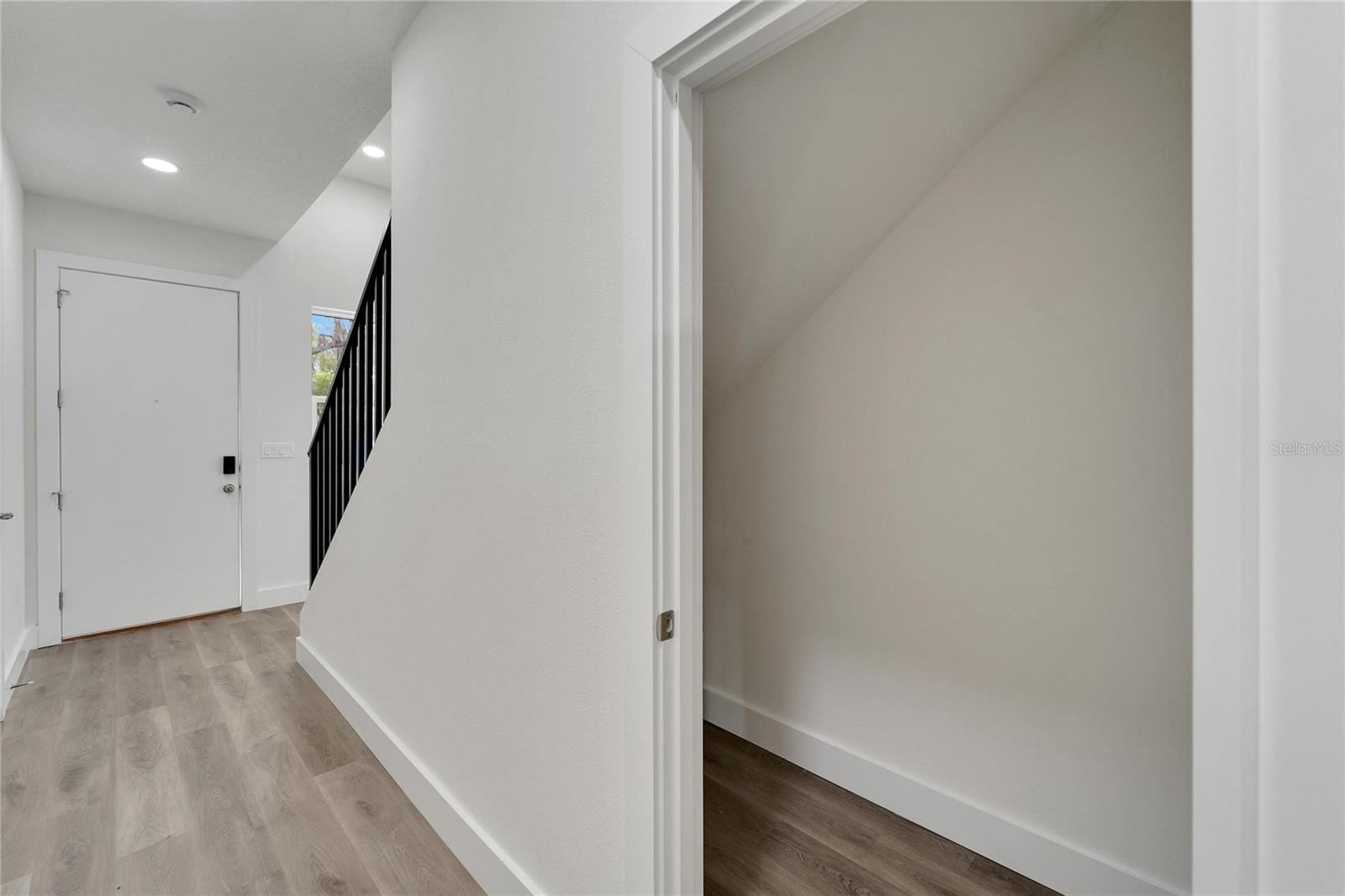 8707 SAP CREEK PL, TAMPA, FL, 33614