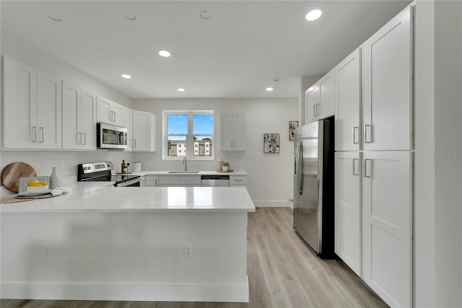 8707 SAP CREEK PL, TAMPA, FL, 33614