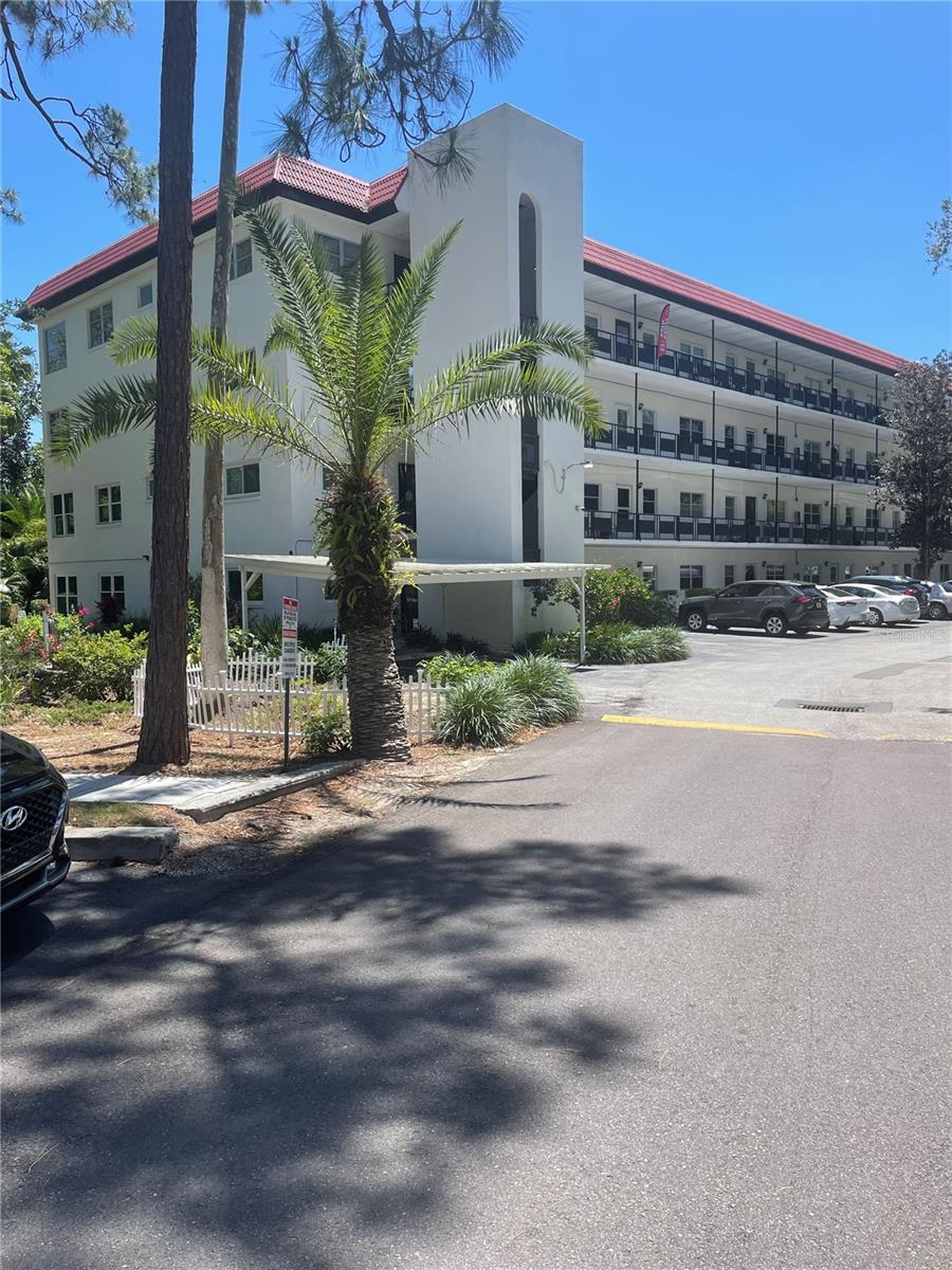 200 EL CAMINO DR #102, WINTER HAVEN, FL, 33884
