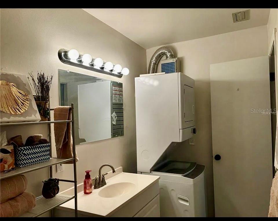 200 EL CAMINO DR #102, WINTER HAVEN, FL, 33884