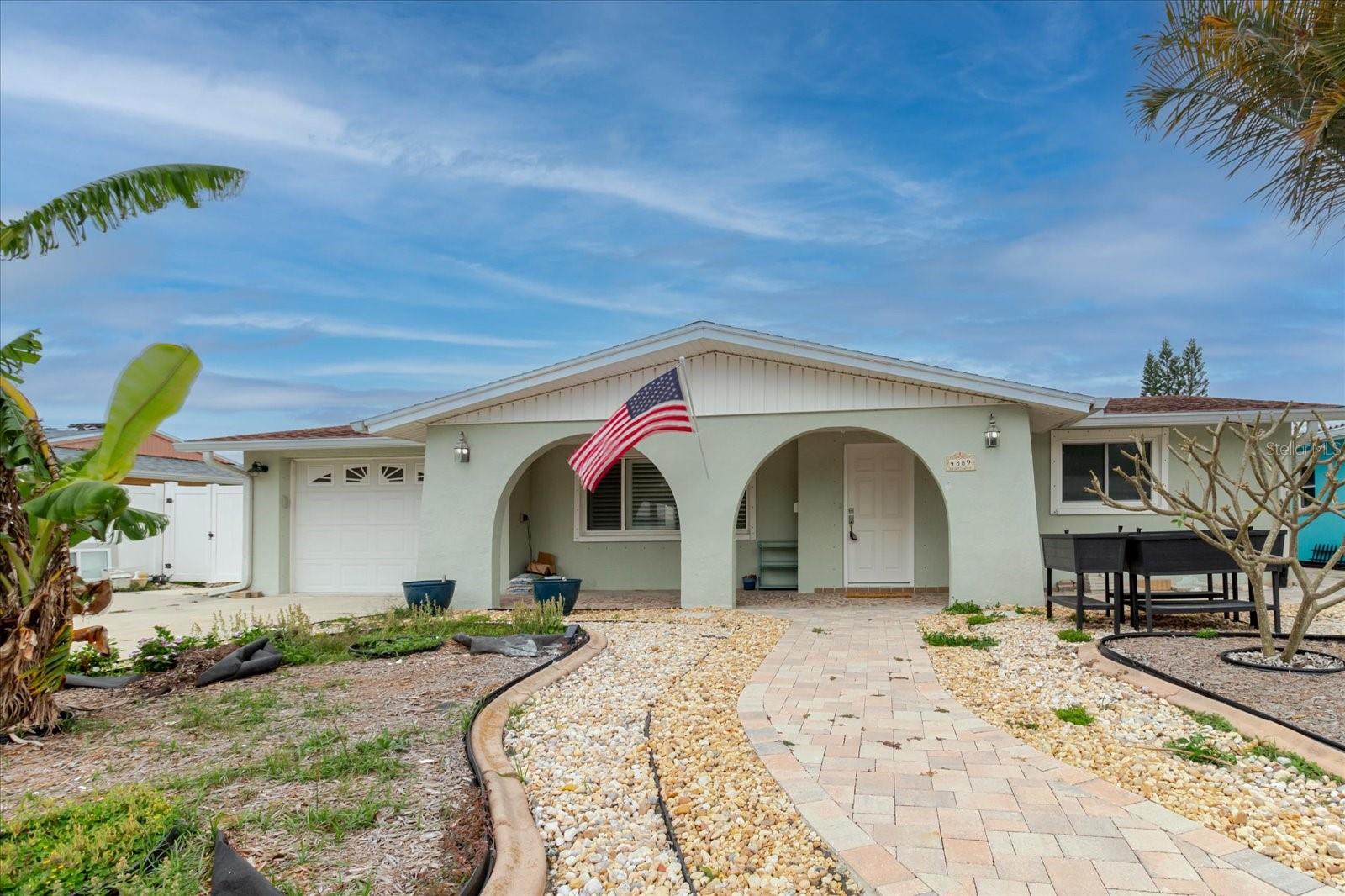 4889 SHELL STREAM BLVD, NEW PORT RICHEY, FL, 34652