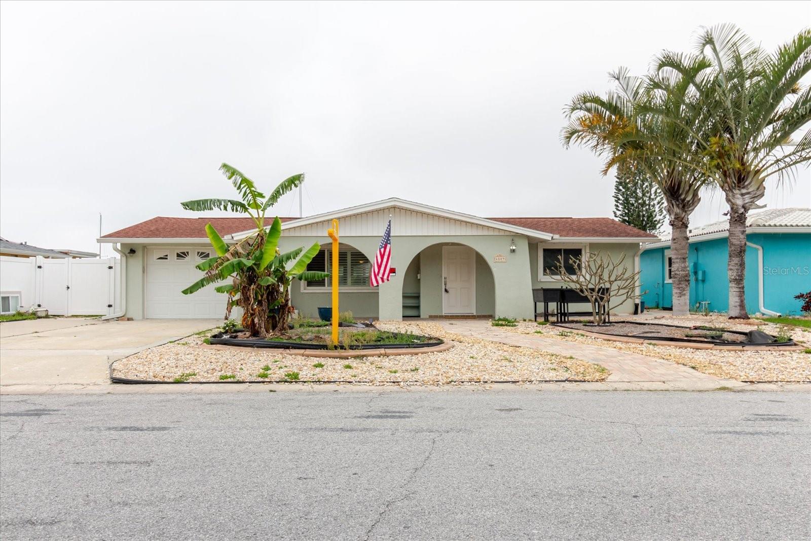 4889 SHELL STREAM BLVD, NEW PORT RICHEY, FL, 34652