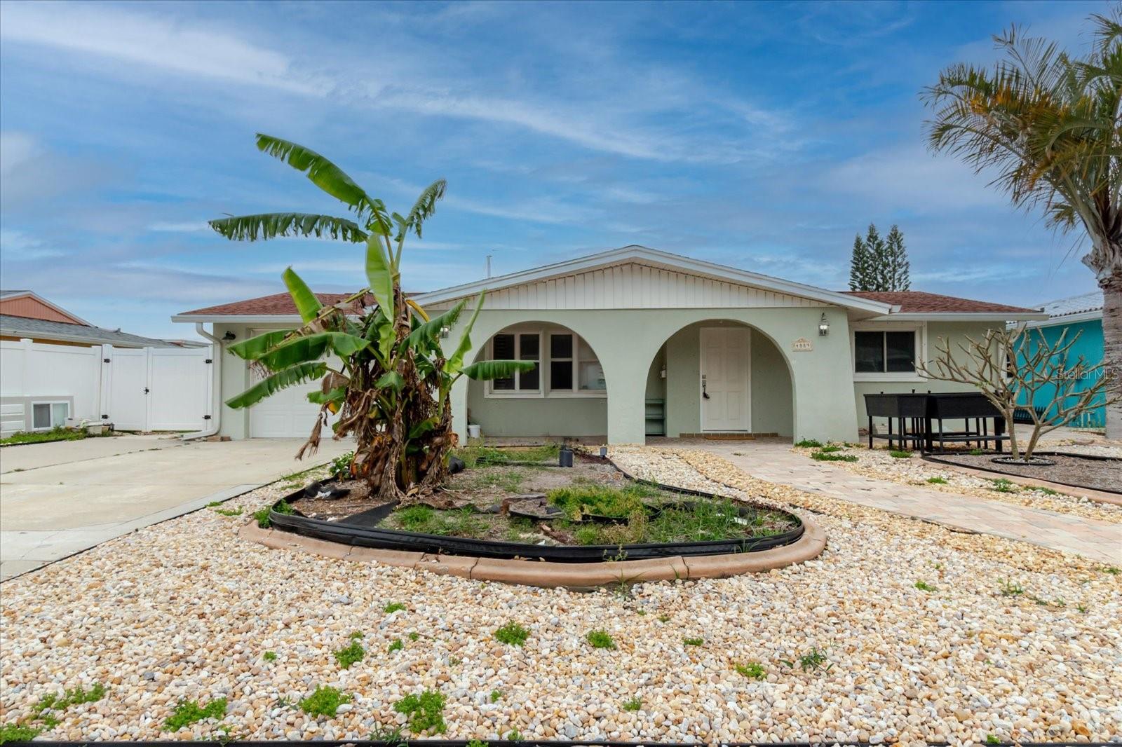 4889 SHELL STREAM BLVD, NEW PORT RICHEY, FL, 34652