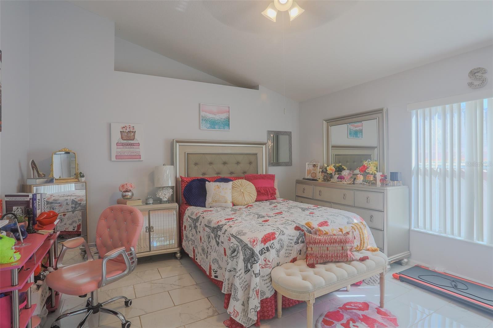 2442 FOXHOLLOW RD, TAVARES, FL, 32778