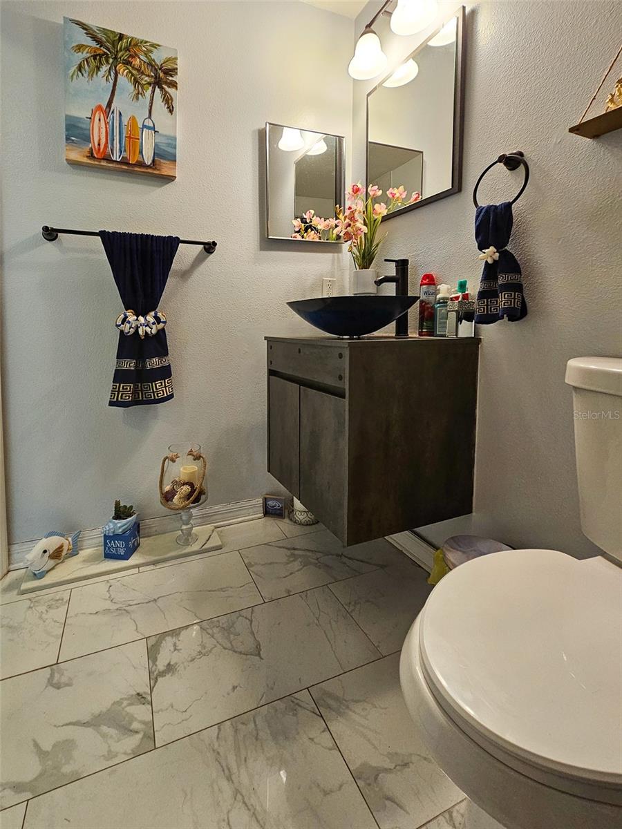 2442 FOXHOLLOW RD, TAVARES, FL, 32778