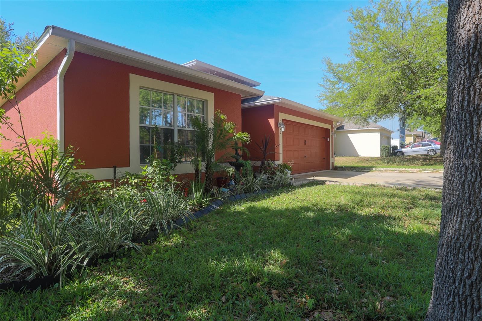 2442 FOXHOLLOW RD, TAVARES, FL, 32778