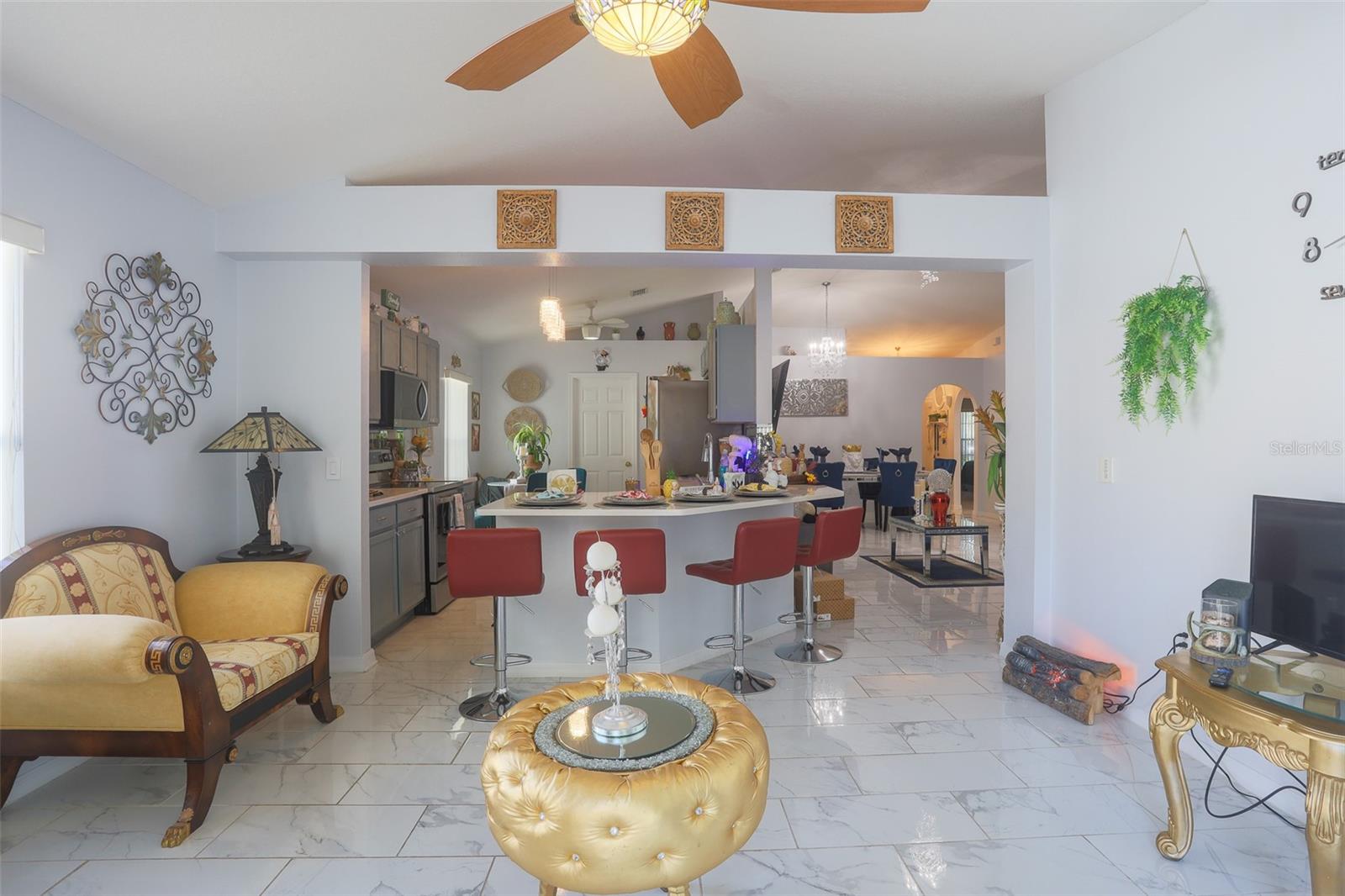2442 FOXHOLLOW RD, TAVARES, FL, 32778