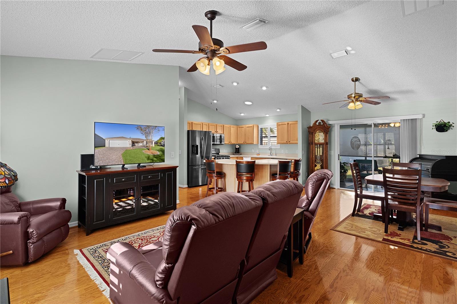 2334 WELCOME WAY, THE VILLAGES, FL, 32162