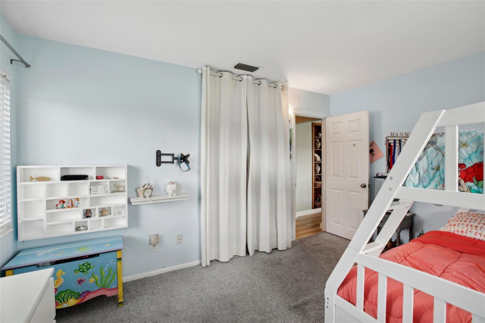 1901 66TH AVE N, ST PETERSBURG, FL, 33702