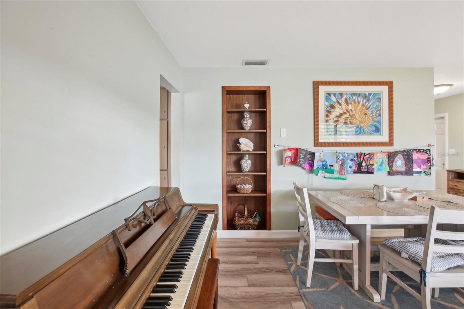 1901 66TH AVE N, ST PETERSBURG, FL, 33702