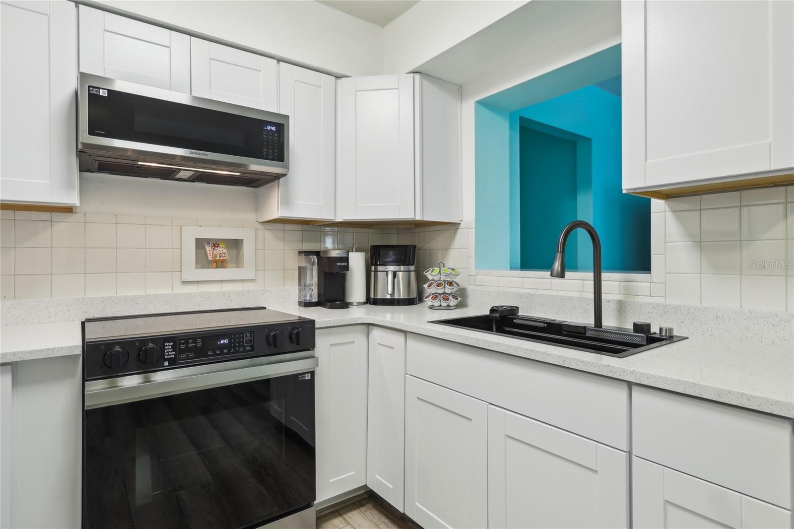 1901 66TH AVE N, ST PETERSBURG, FL, 33702