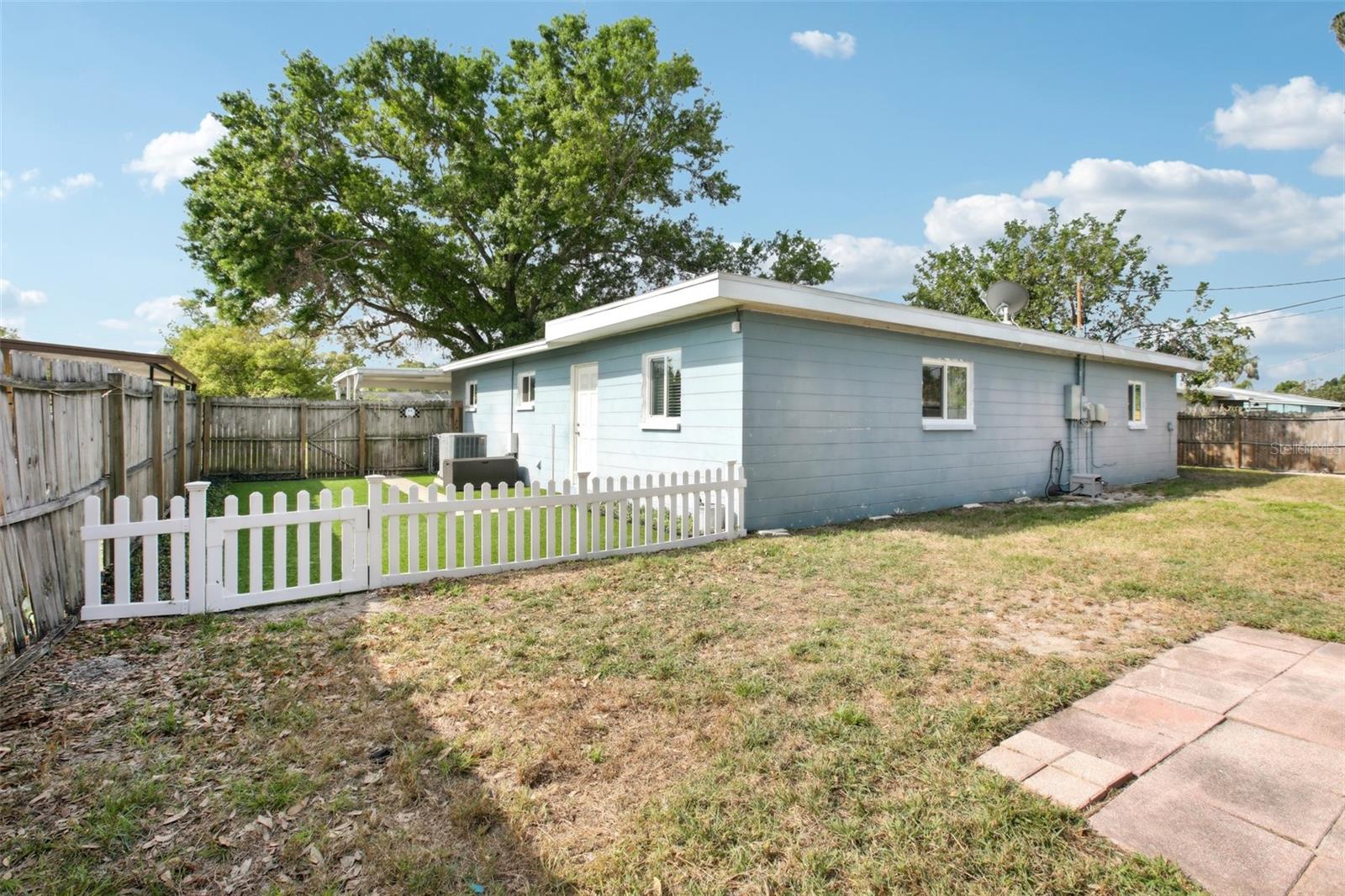 1901 66TH AVE N, ST PETERSBURG, FL, 33702