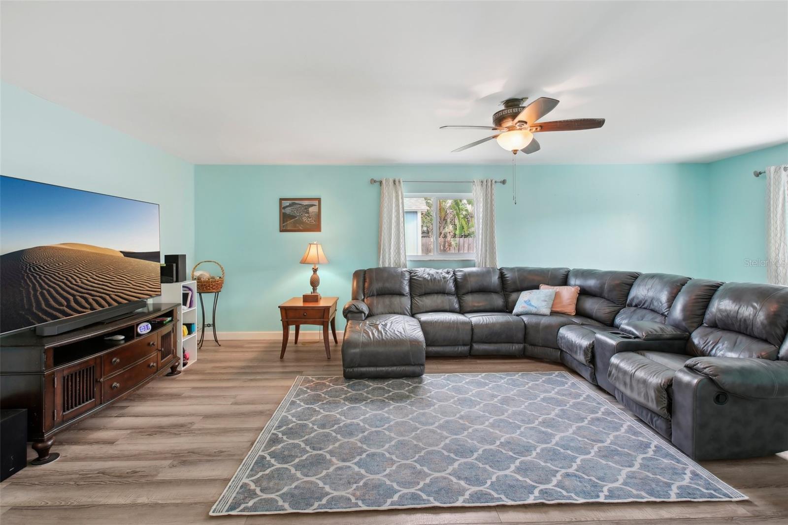 1901 66TH AVE N, ST PETERSBURG, FL, 33702