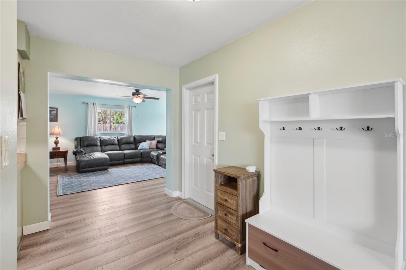 1901 66TH AVE N, ST PETERSBURG, FL, 33702