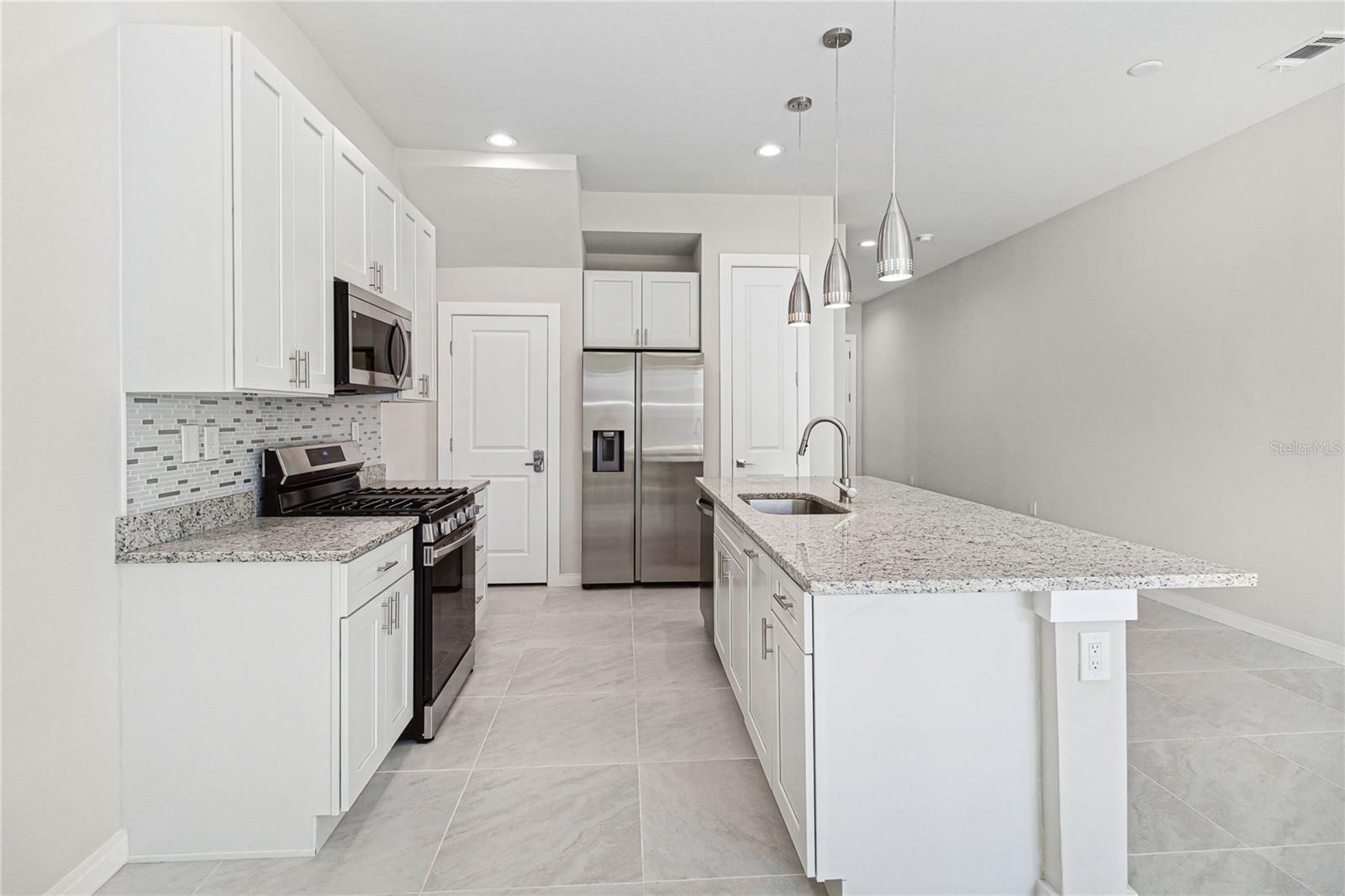 7554 SUNFLOWER CIR, KISSIMMEE, FL, 34747