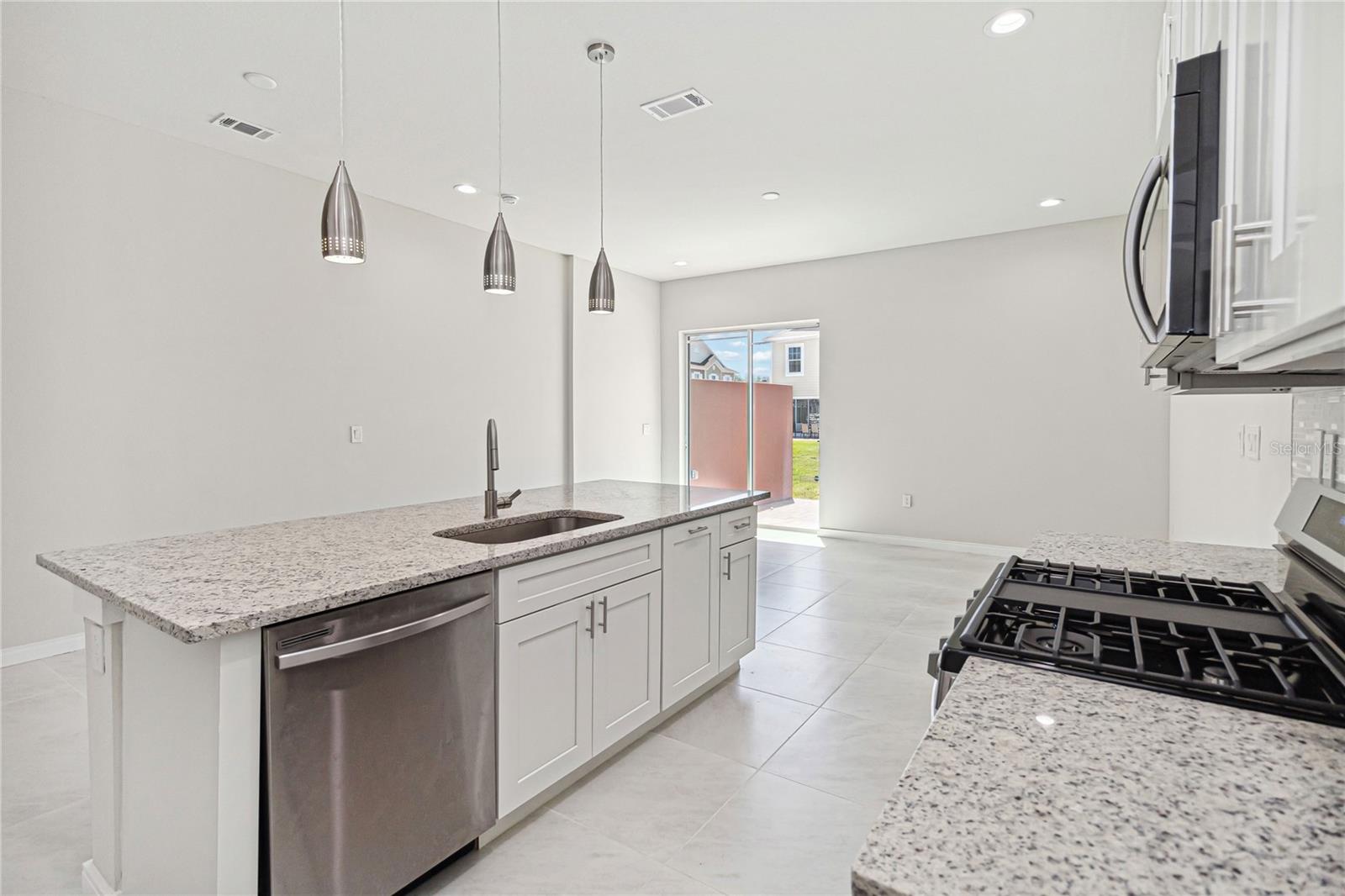 7554 SUNFLOWER CIR, KISSIMMEE, FL, 34747